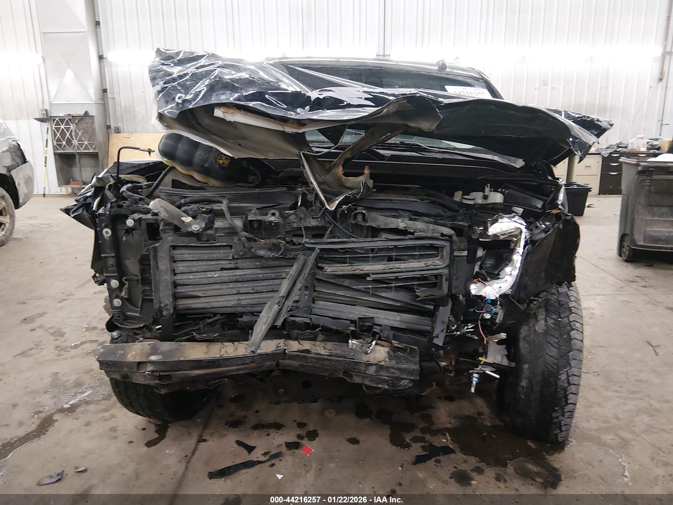 GMC YUKON image 6