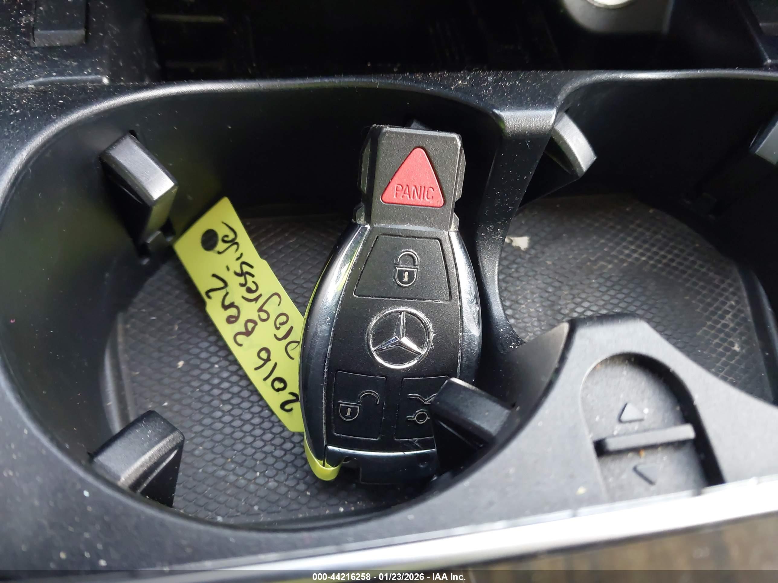 MERCEDES-BENZ GLC image 11