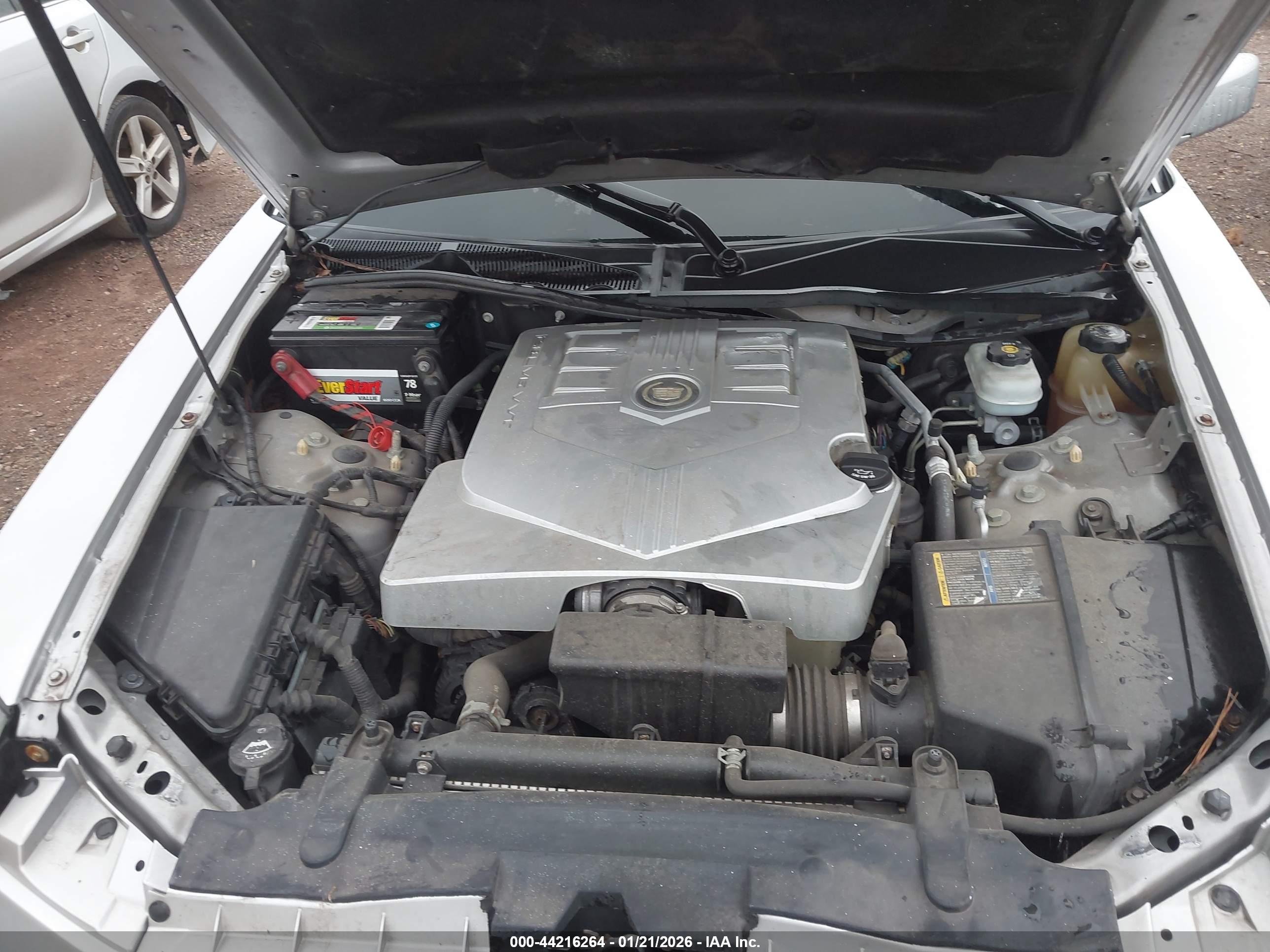 CADILLAC CTS image 10