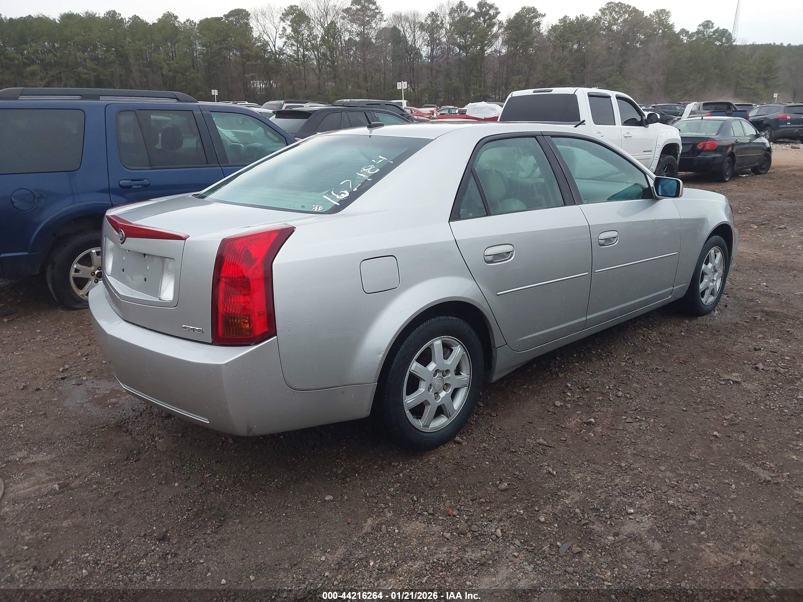 CADILLAC CTS image 4