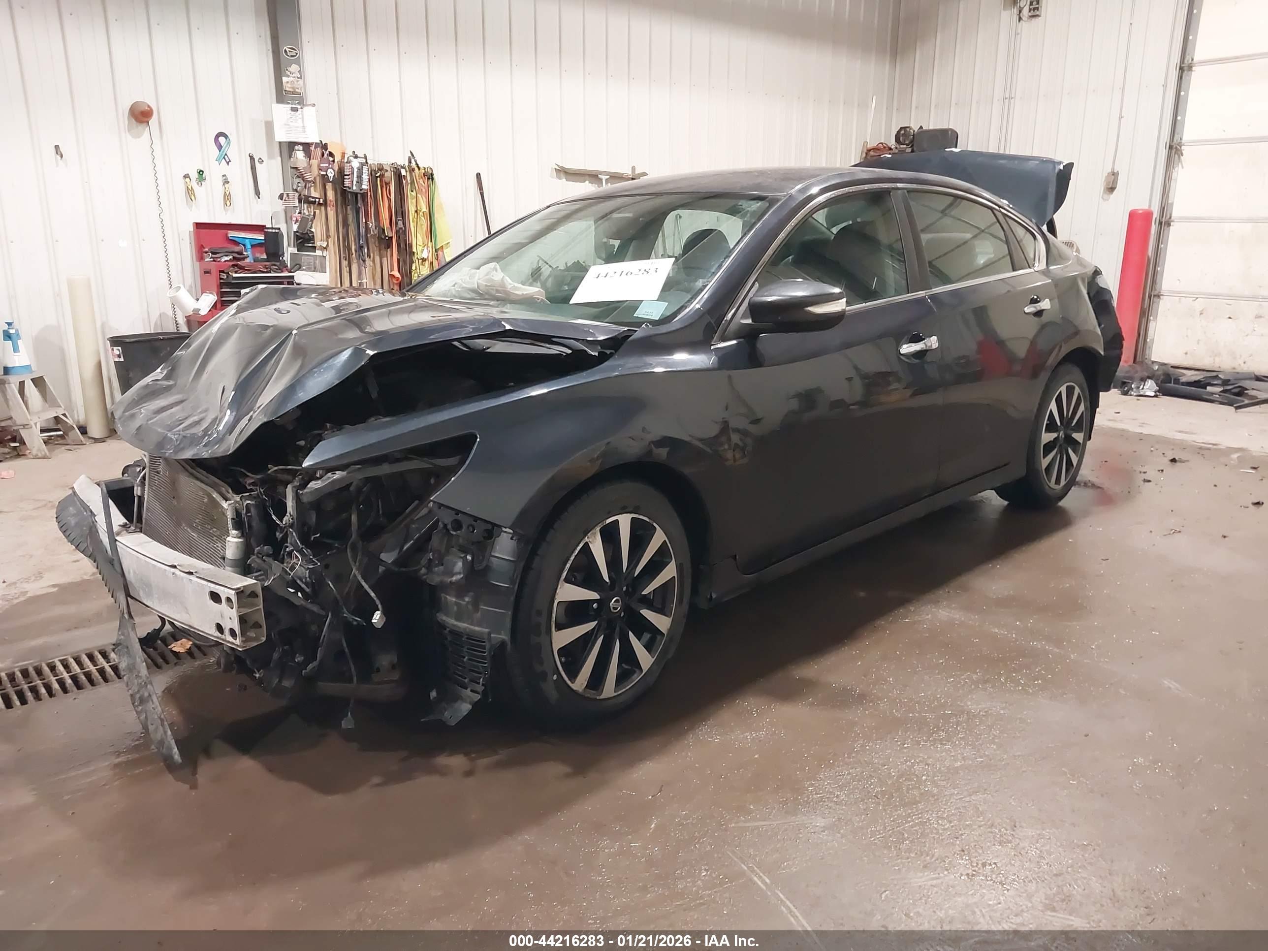 NISSAN ALTIMA image 2