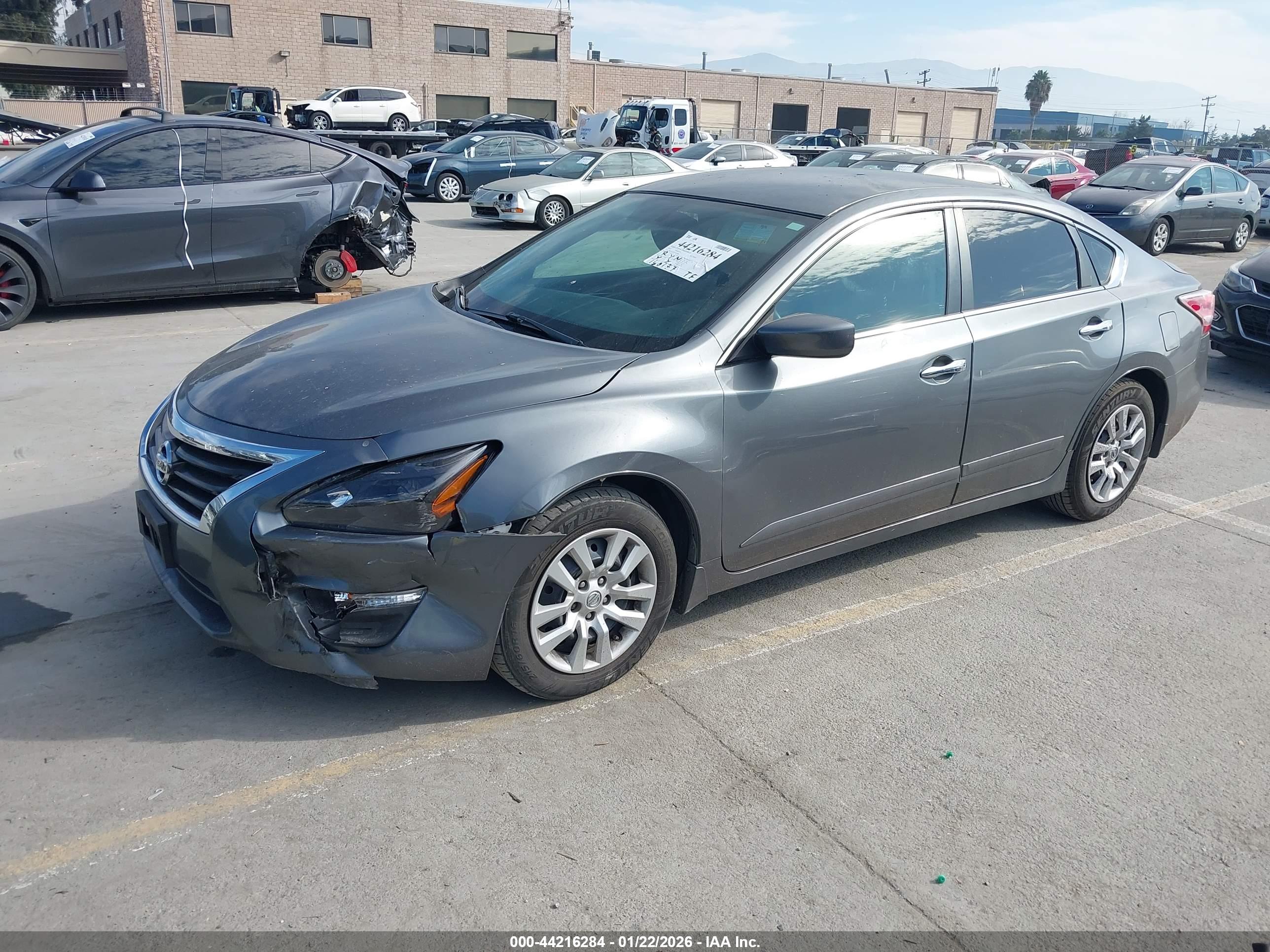 NISSAN ALTIMA image 2