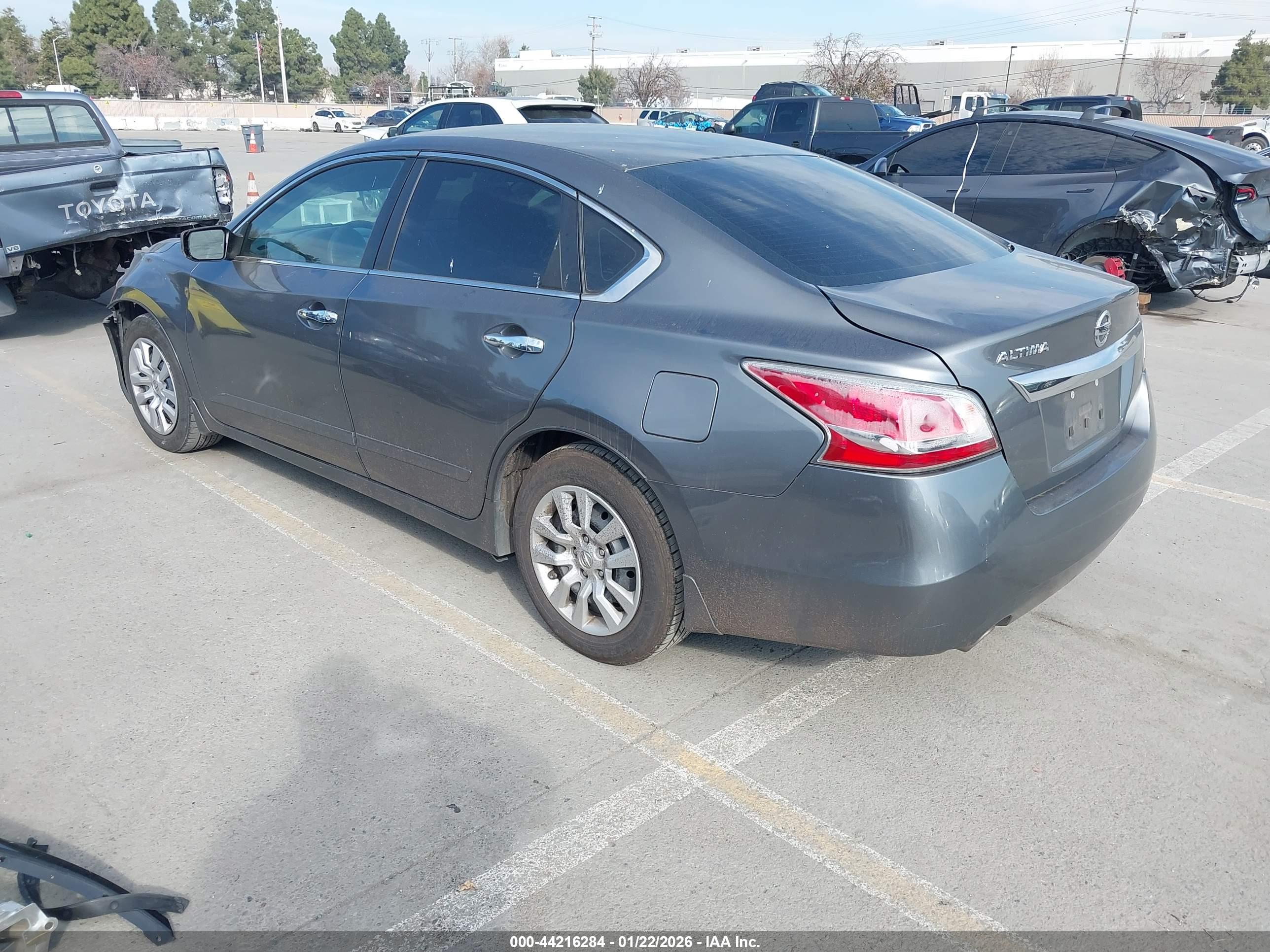NISSAN ALTIMA image 3