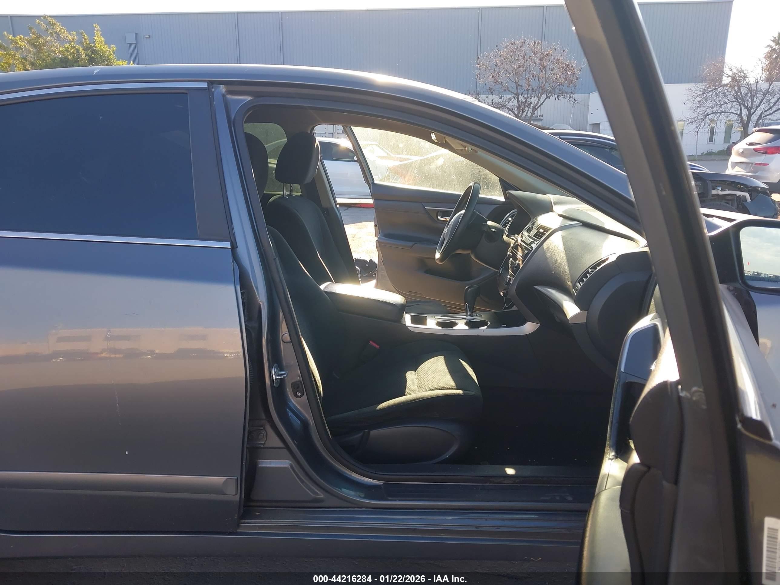 NISSAN ALTIMA image 5