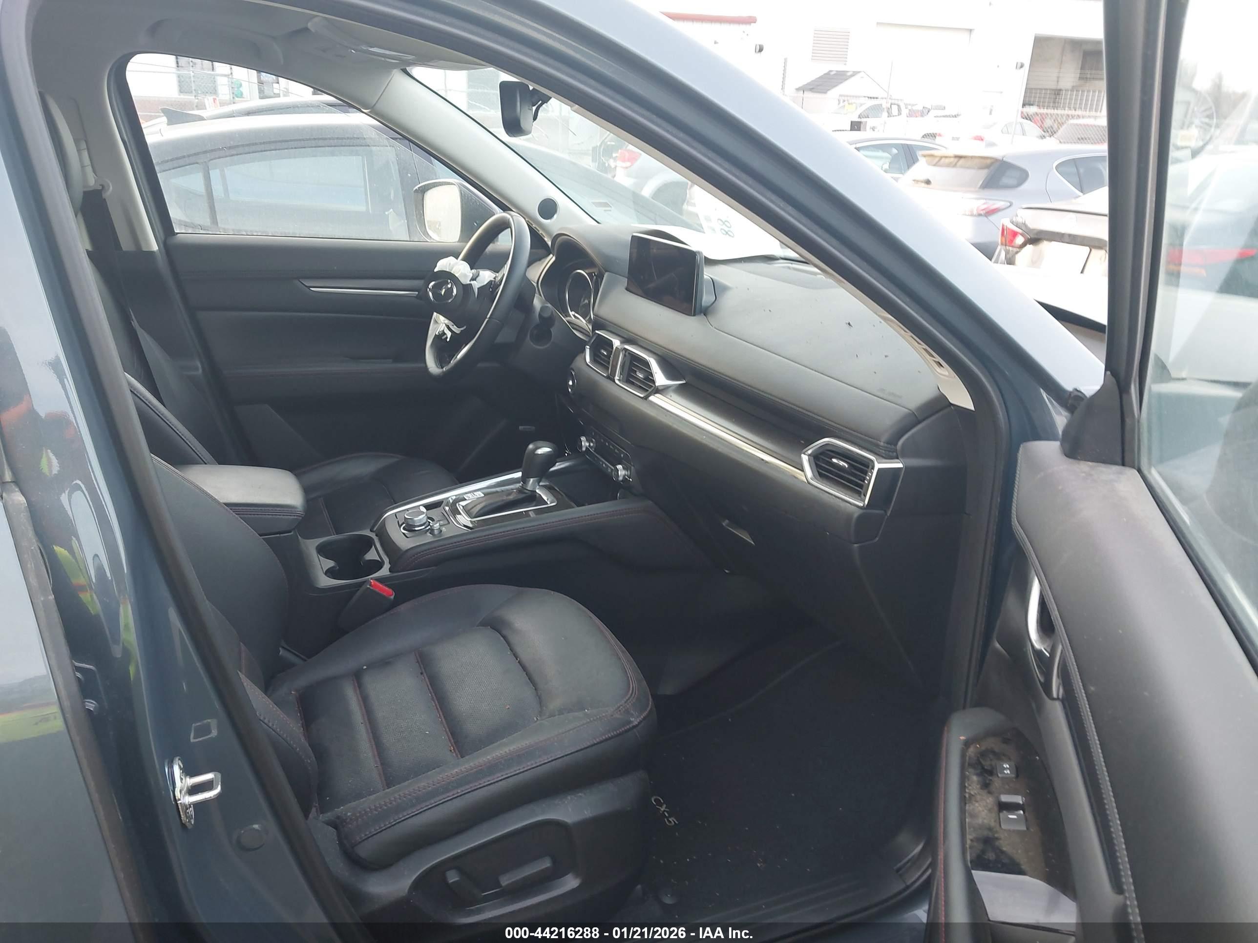 MAZDA CX-5 image 5