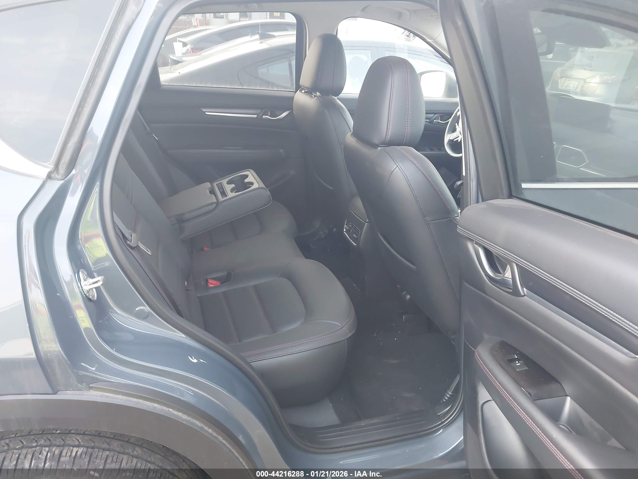 MAZDA CX-5 image 8