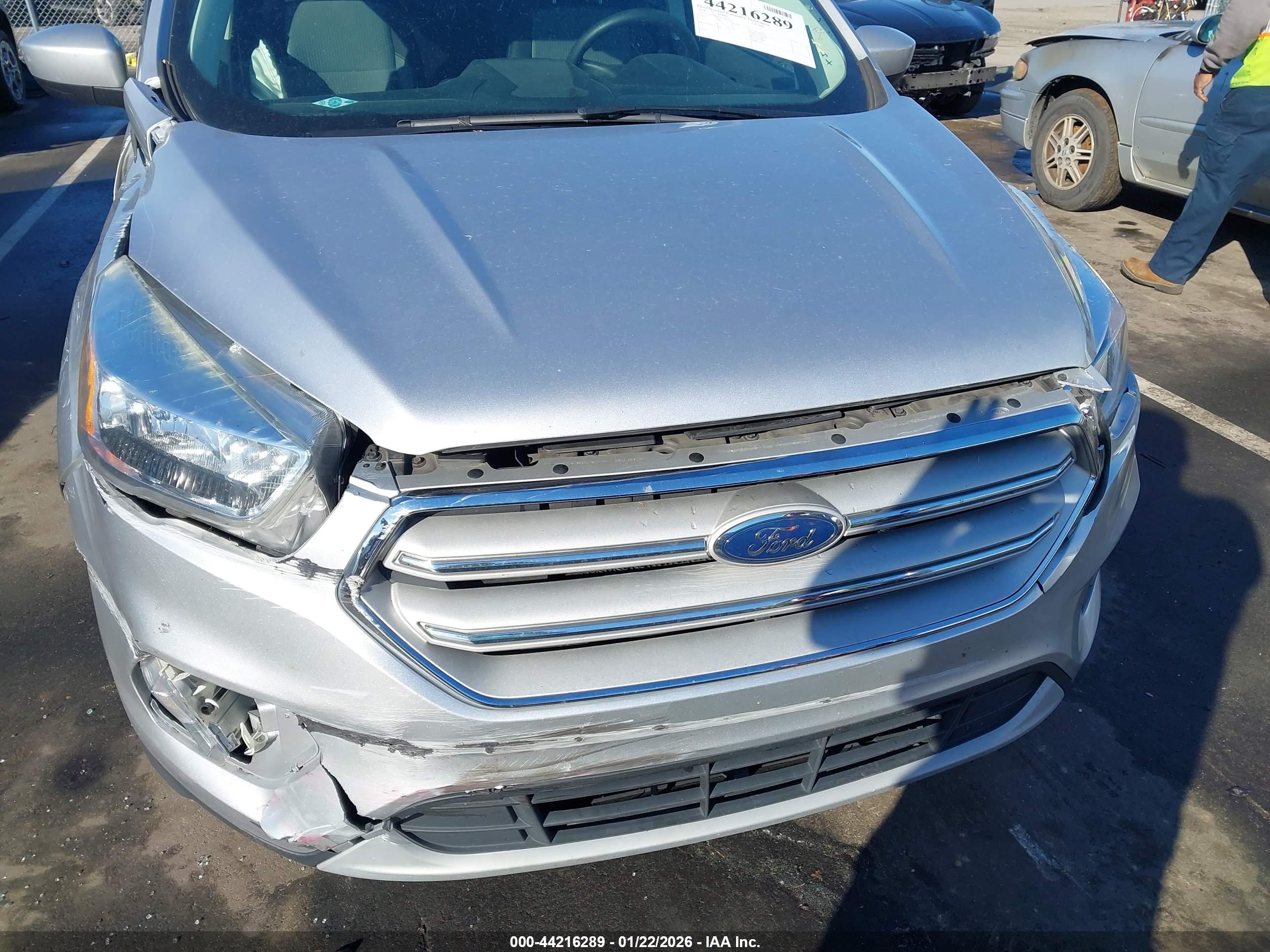 FORD ESCAPE image 6