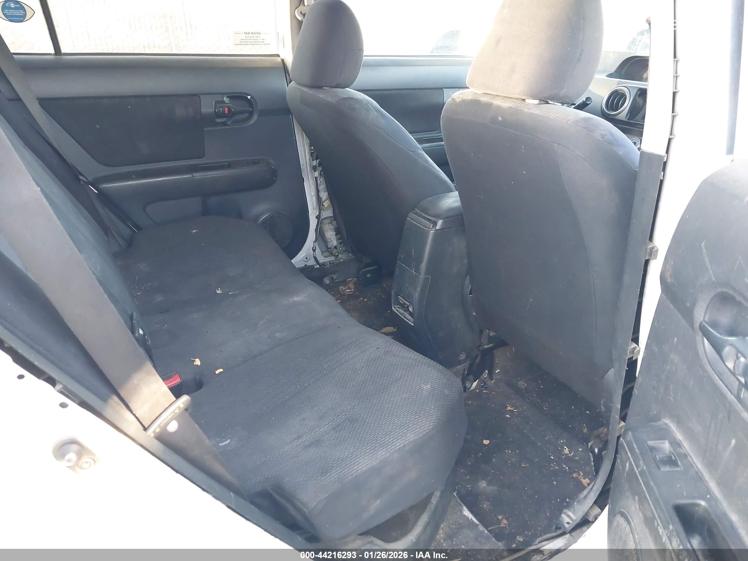 SCION XB image 8