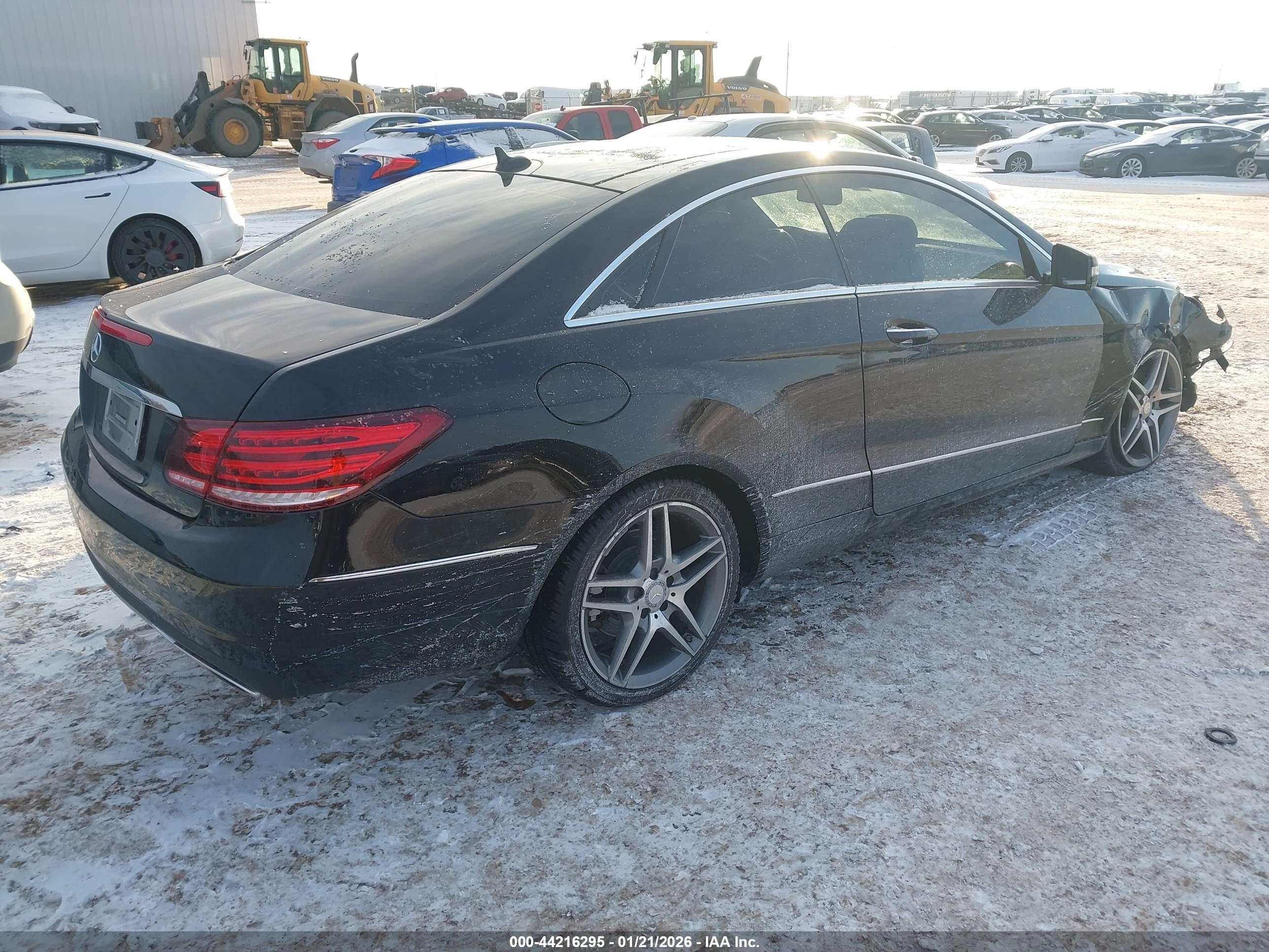 MERCEDES-BENZ E image 4