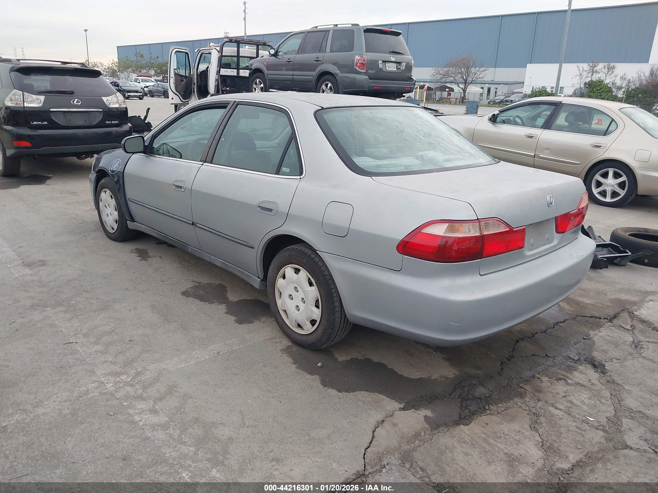 HONDA ACCORD image 3