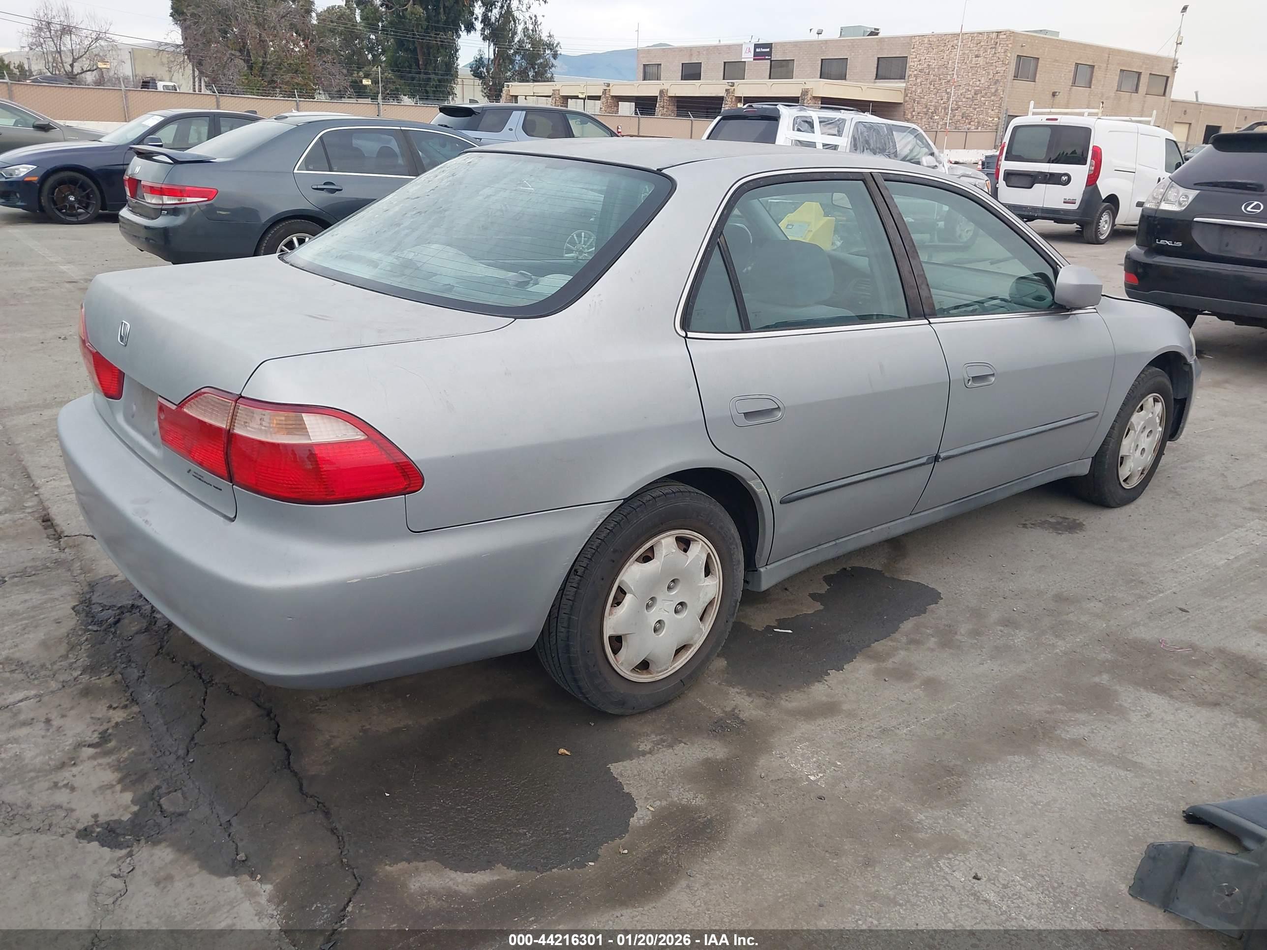 HONDA ACCORD image 4
