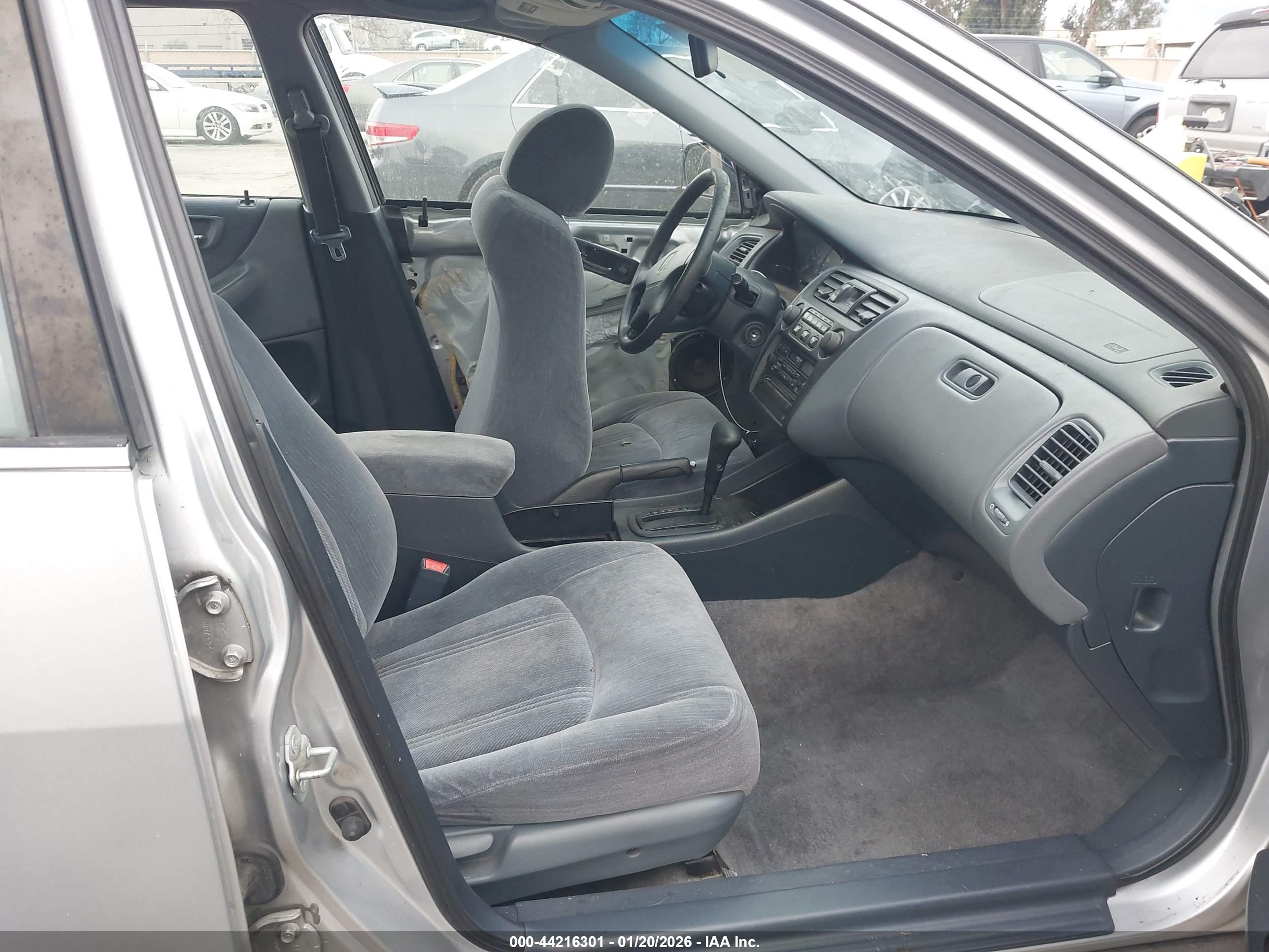 HONDA ACCORD image 5