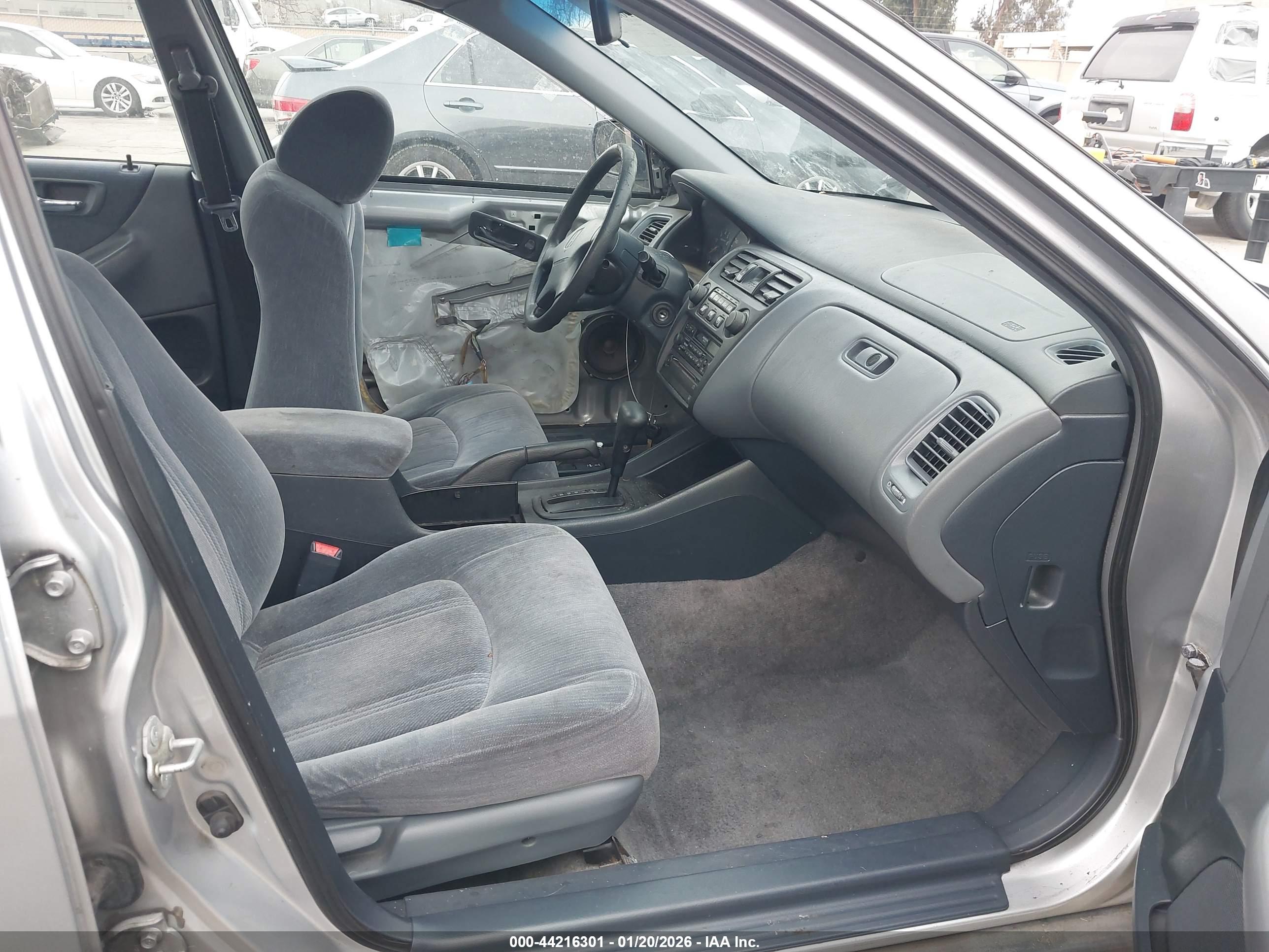 HONDA ACCORD image 8