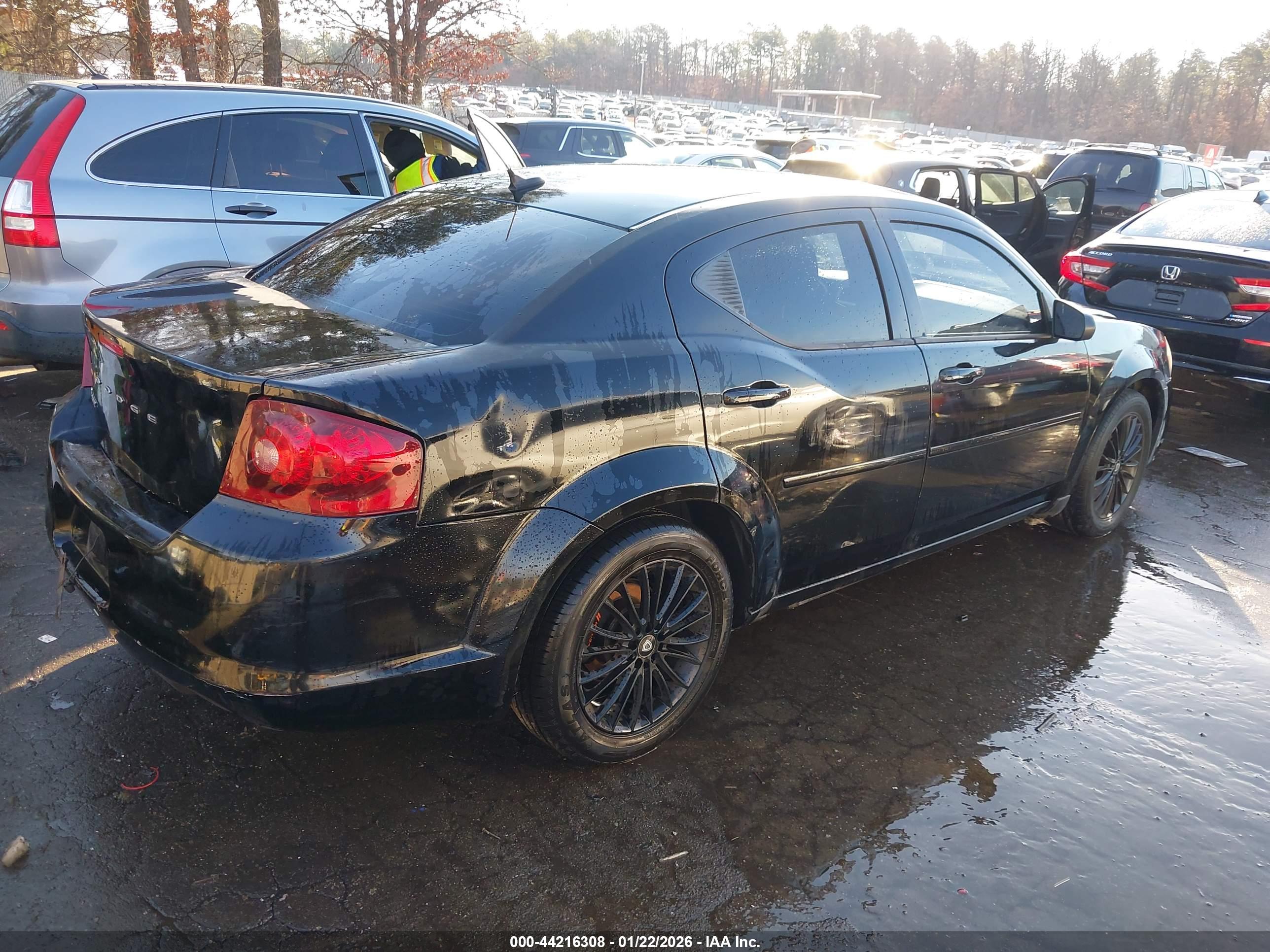 DODGE AVENGER image 4