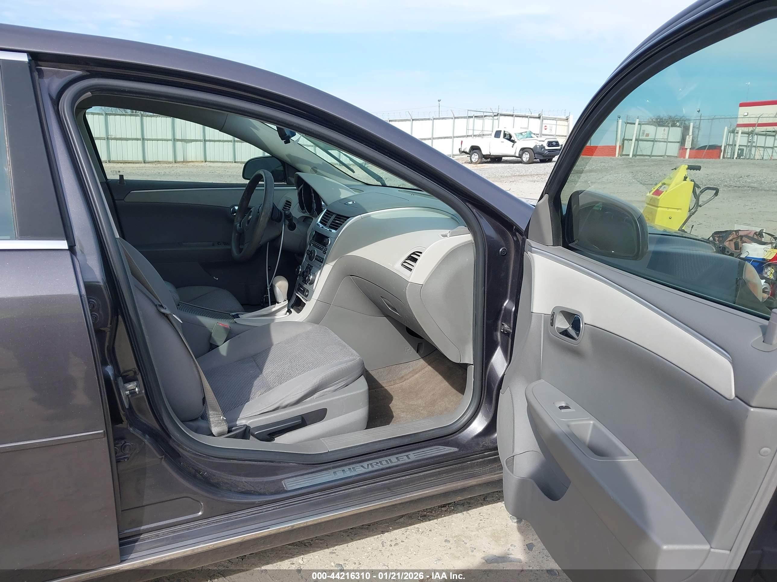 CHEVROLET MALIBU image 5