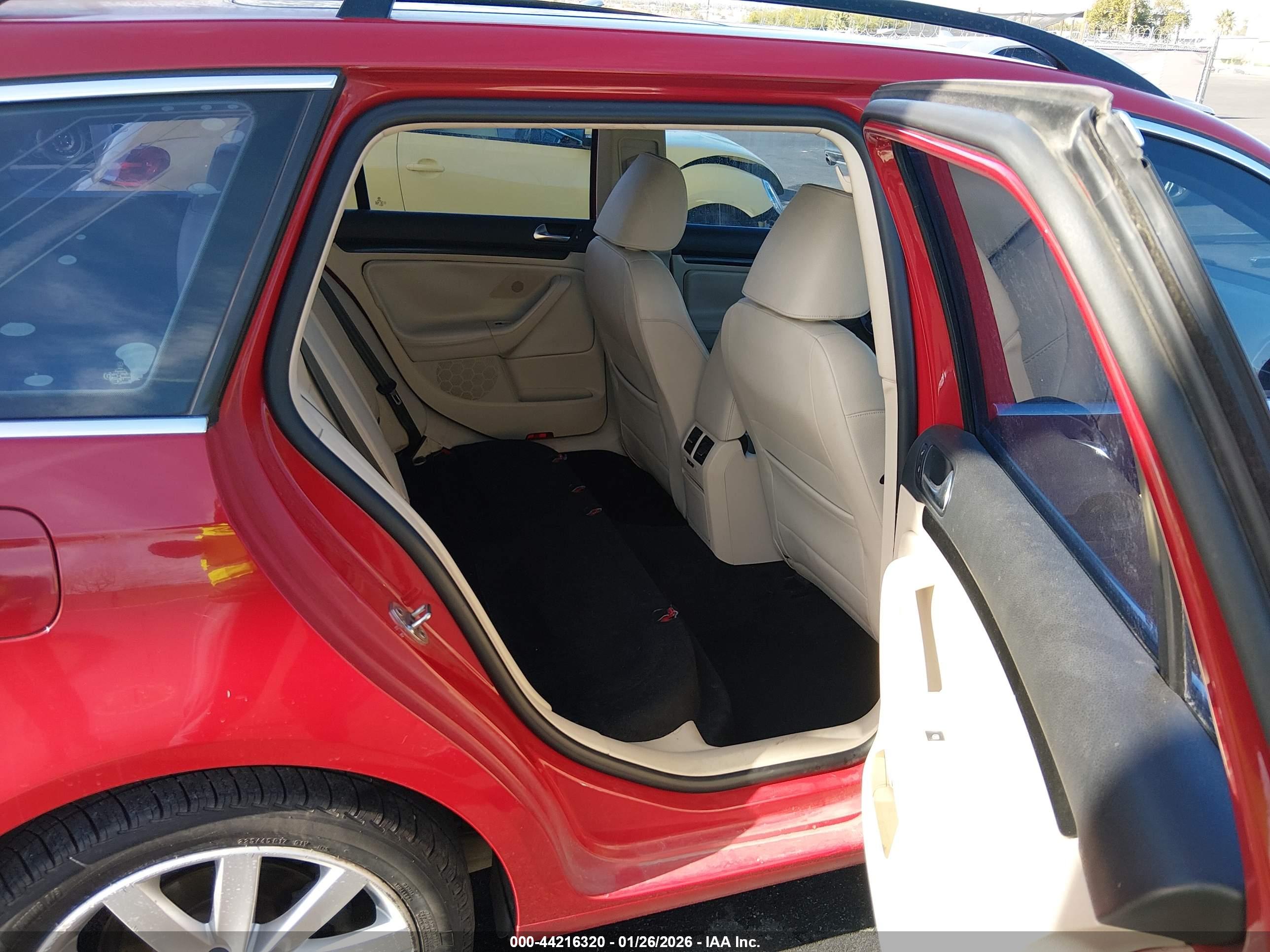 VOLKSWAGEN JETTA image 8