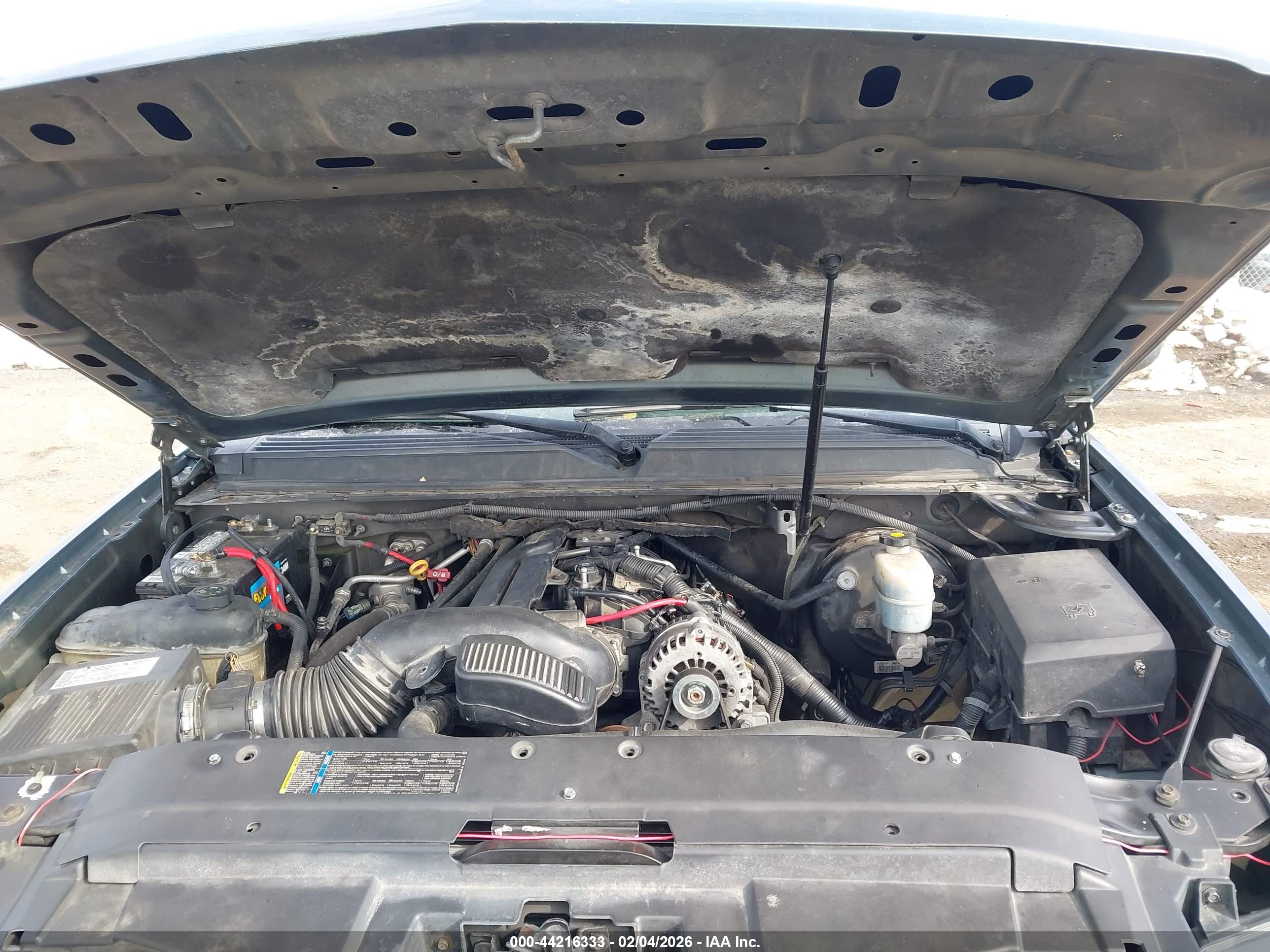CHEVROLET SUBURBAN image 10
