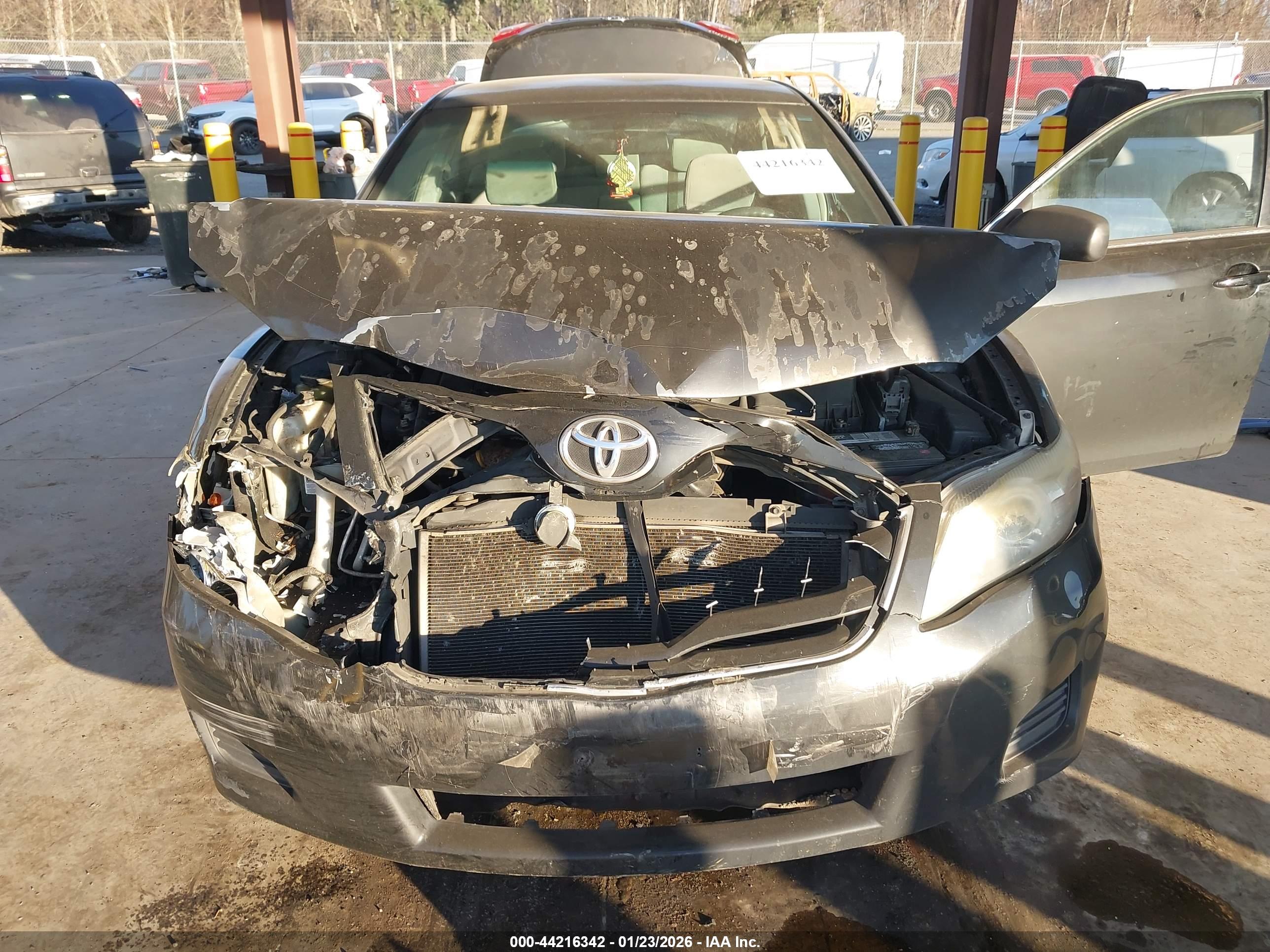 TOYOTA CAMRY image 6