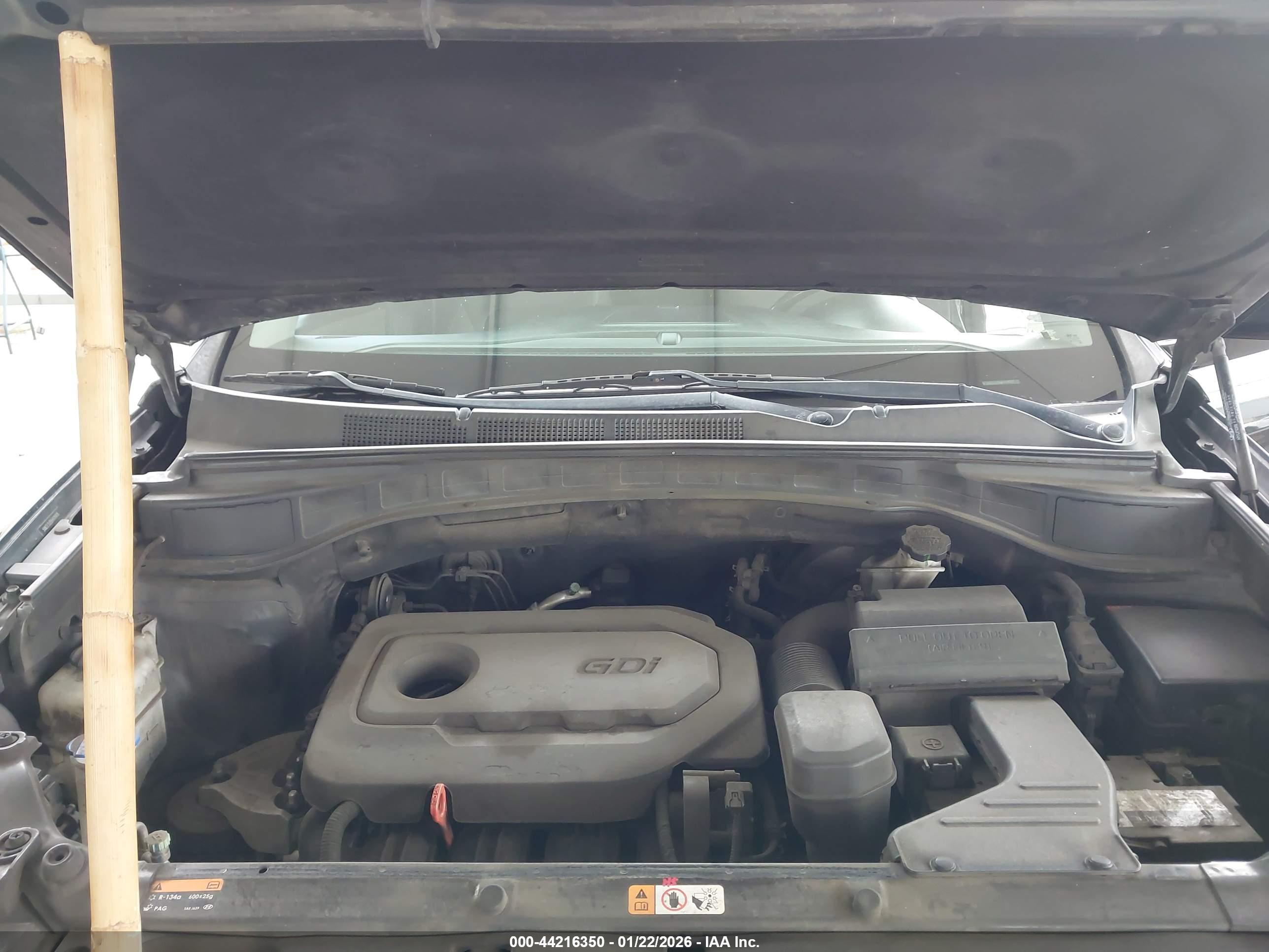 HYUNDAI SANTA image 10