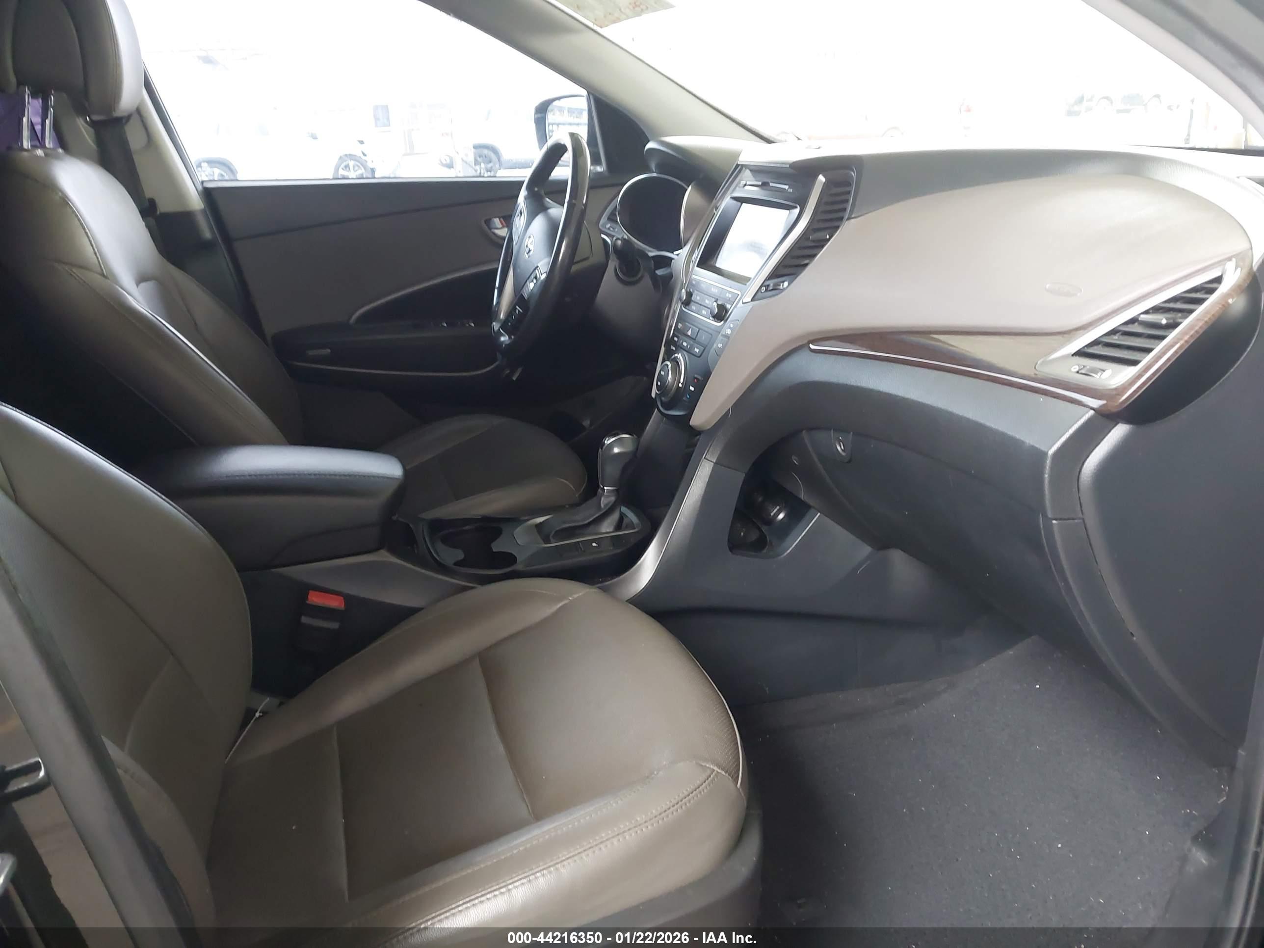 HYUNDAI SANTA image 5