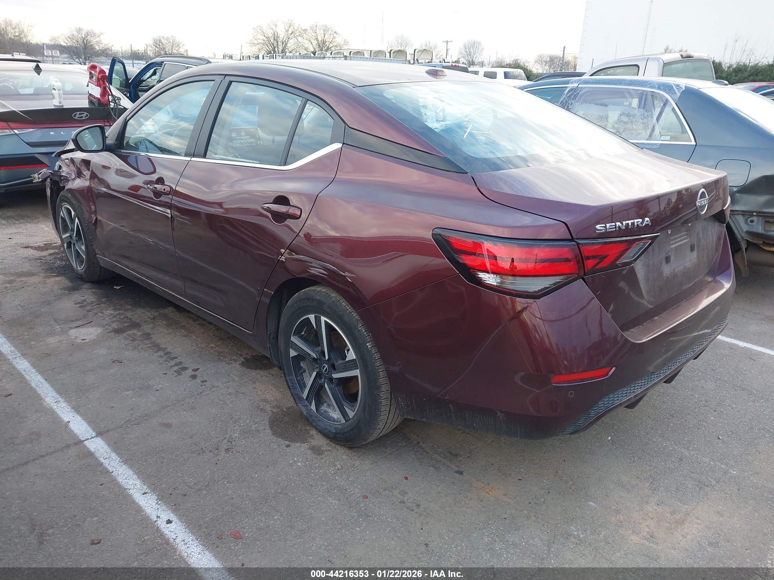 NISSAN SENTRA image 3
