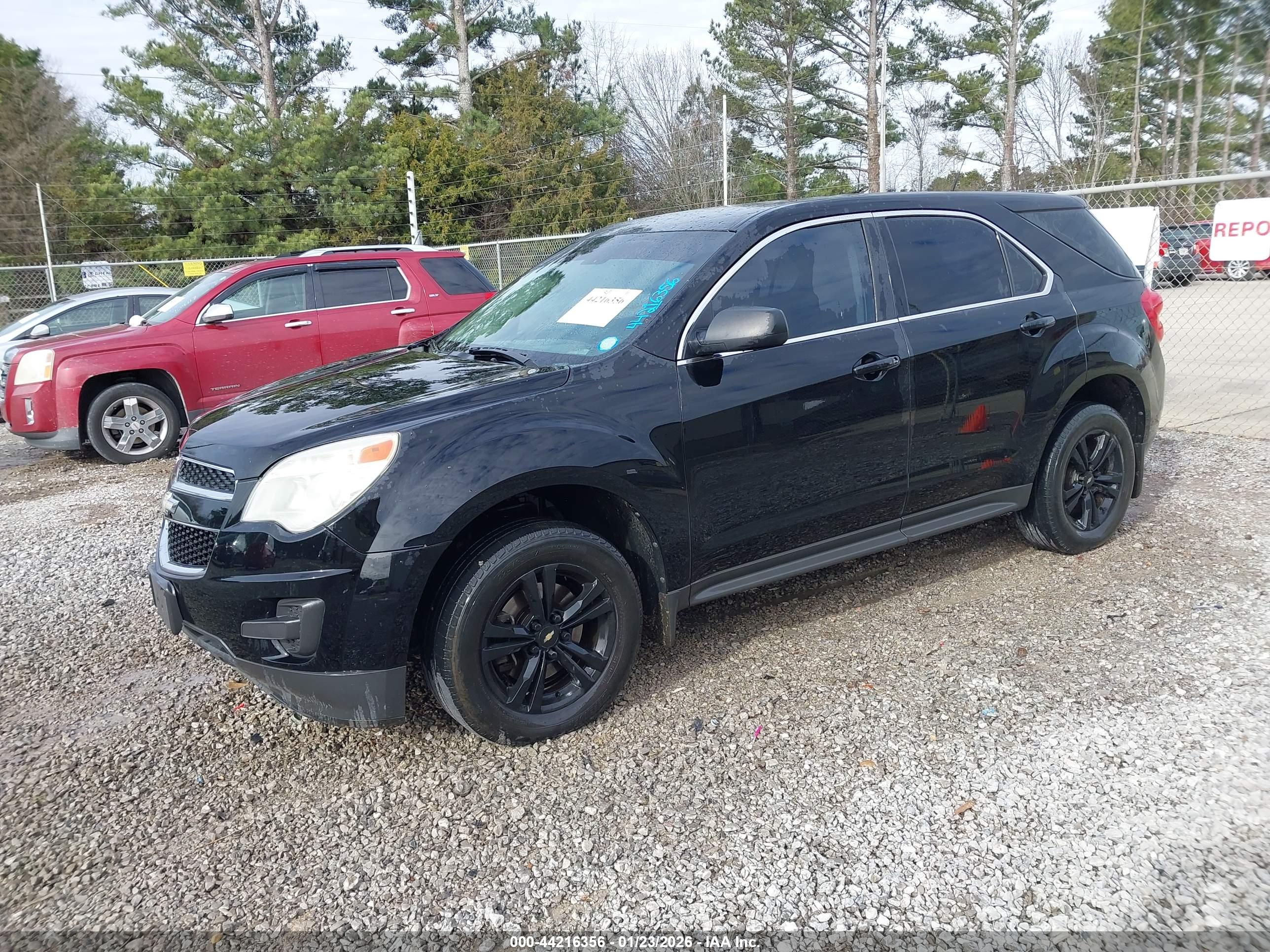 CHEVROLET EQUINOX image 2