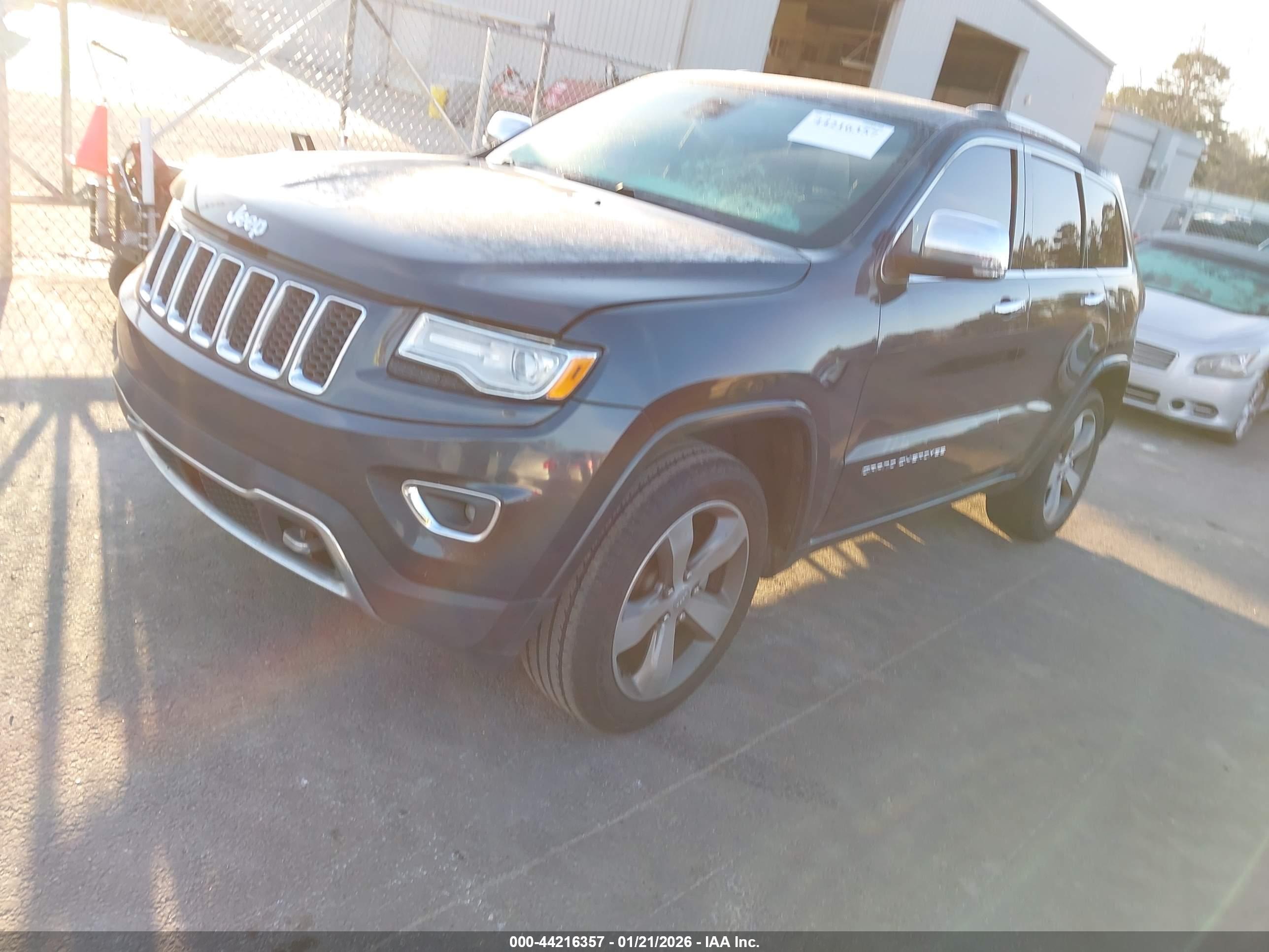 JEEP GRAND image 2