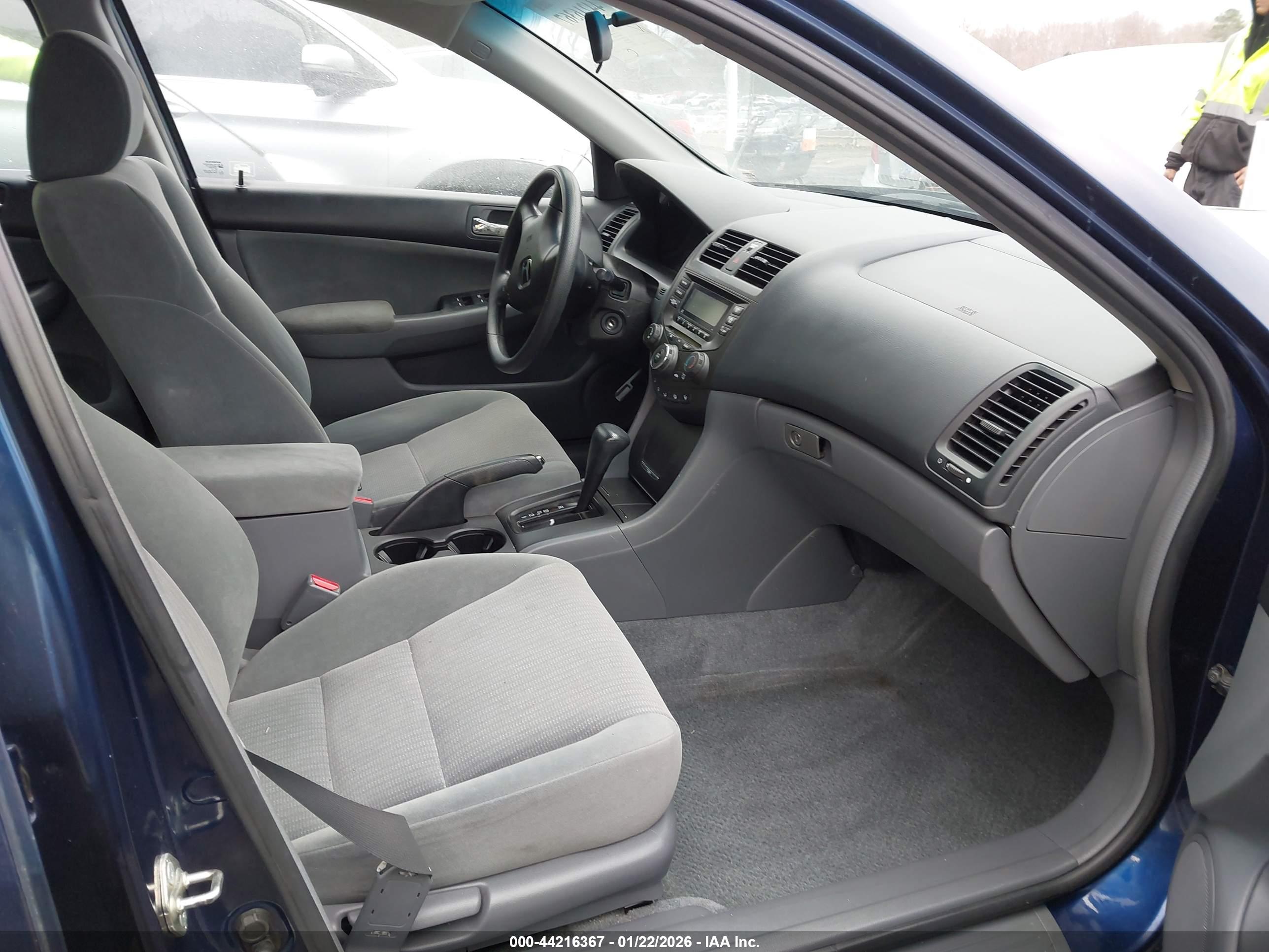 HONDA ACCORD image 5