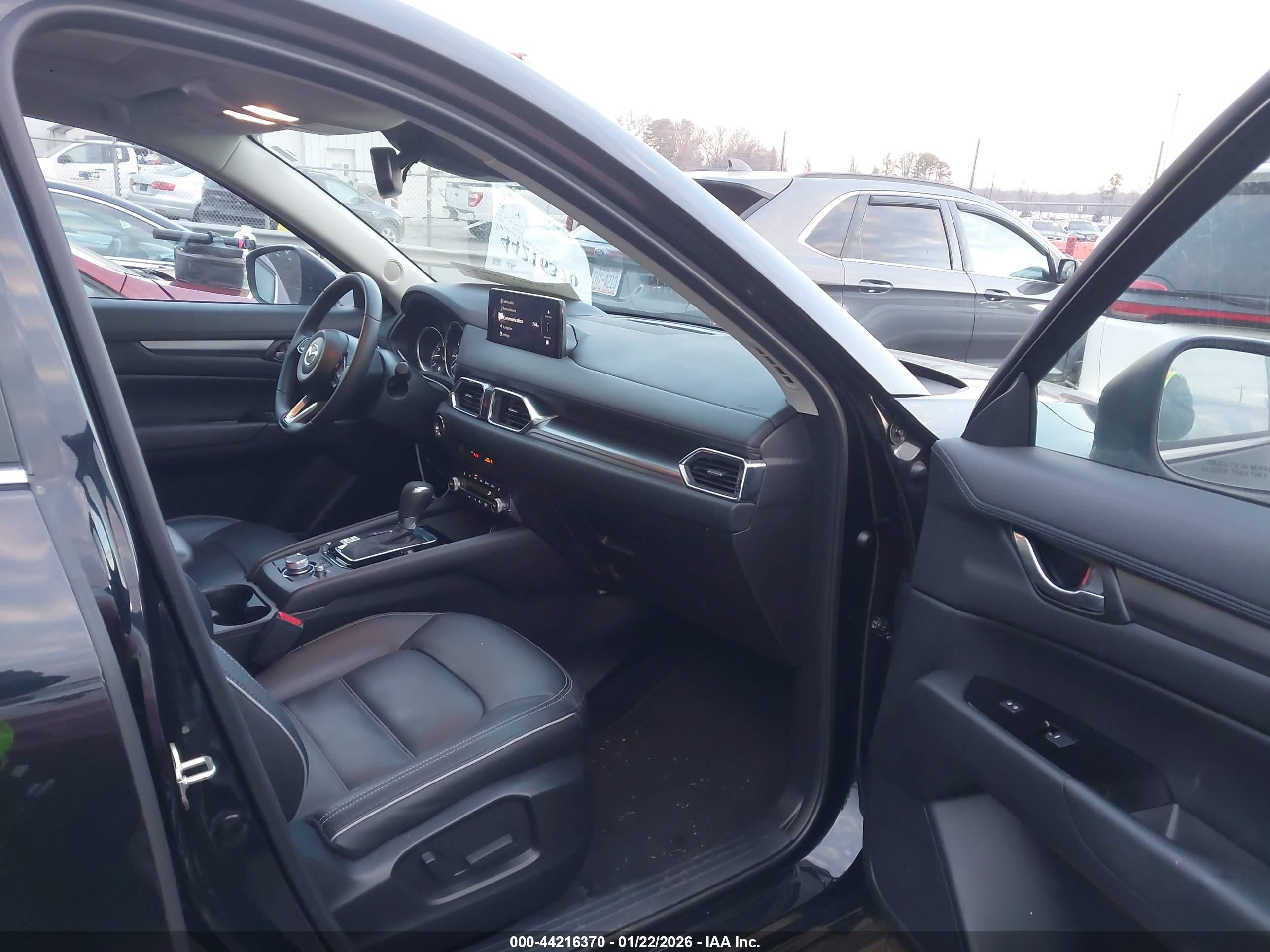MAZDA CX-5 image 5