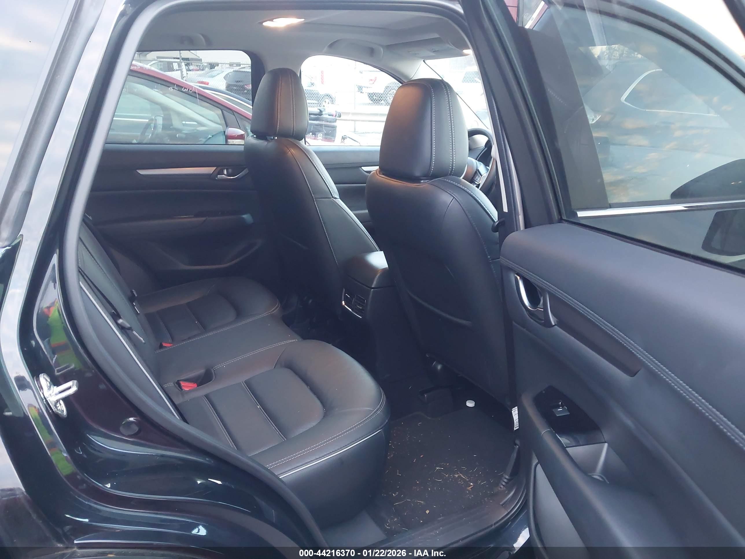 MAZDA CX-5 image 8