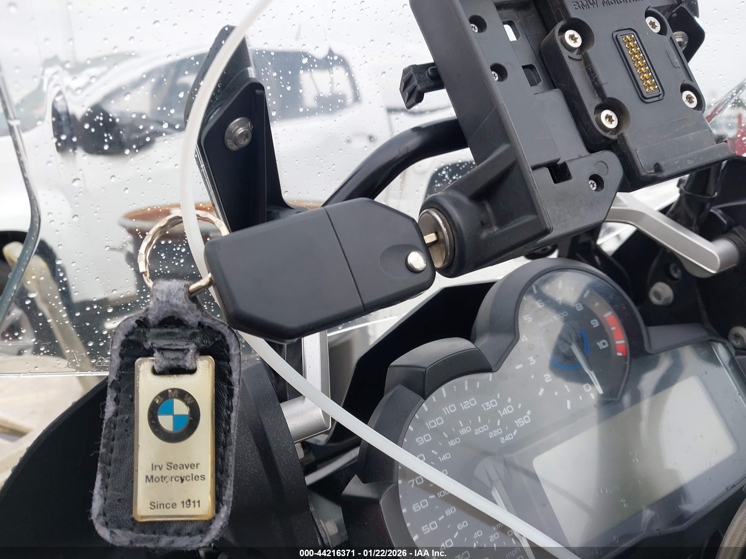BMW R1200 image 11