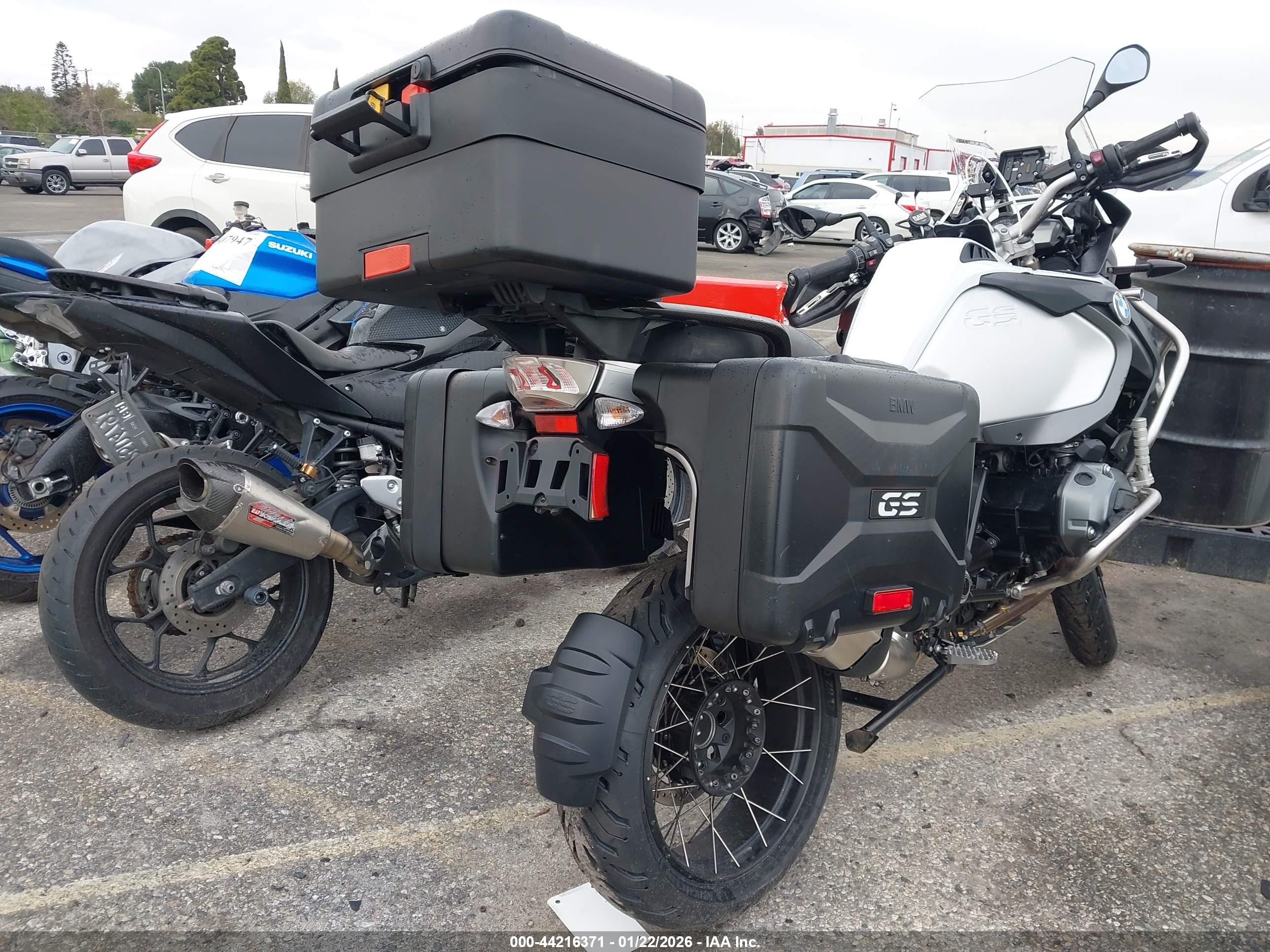 BMW R1200 image 4