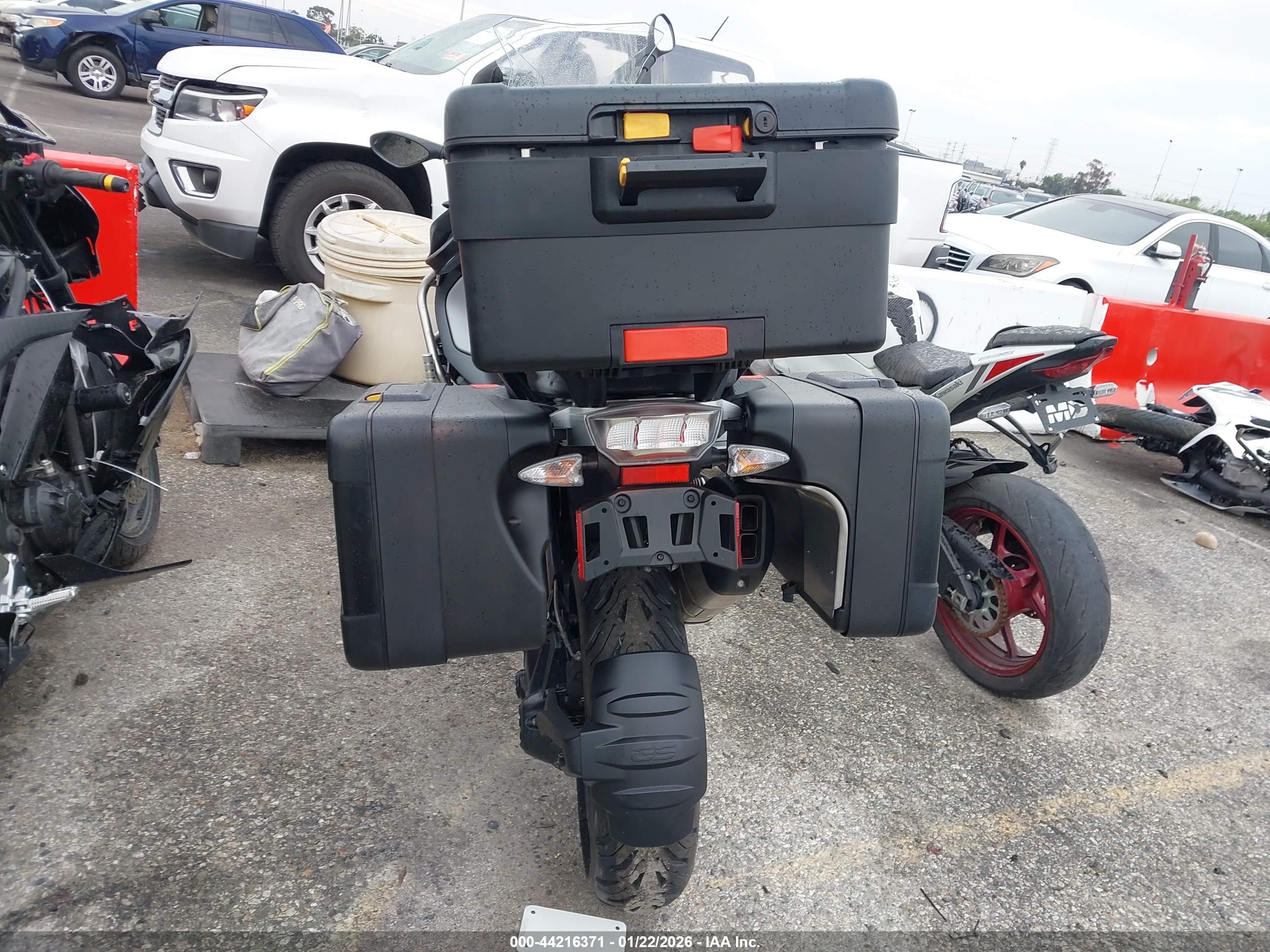 BMW R1200 image 6