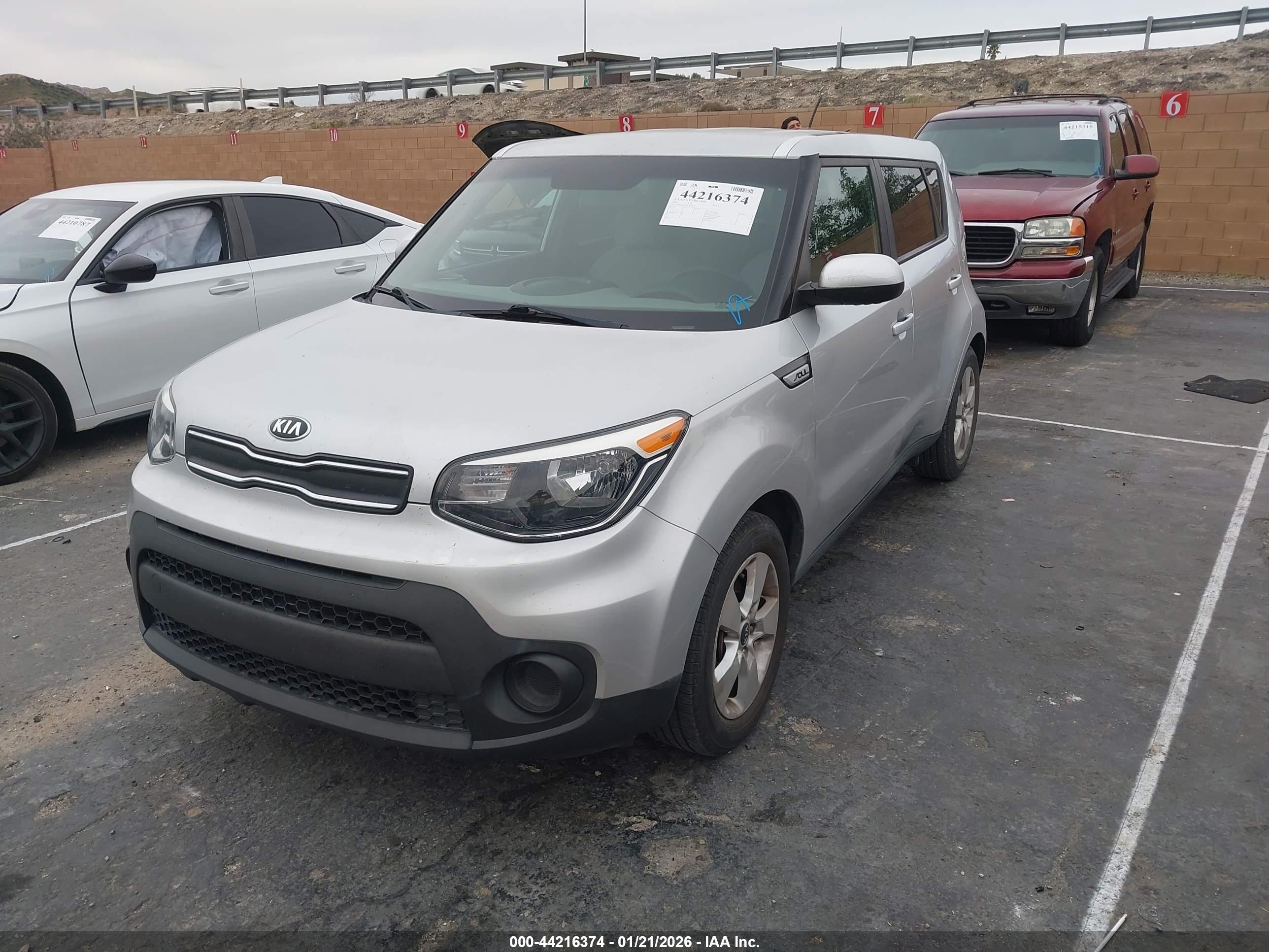 KIA SOUL image 2