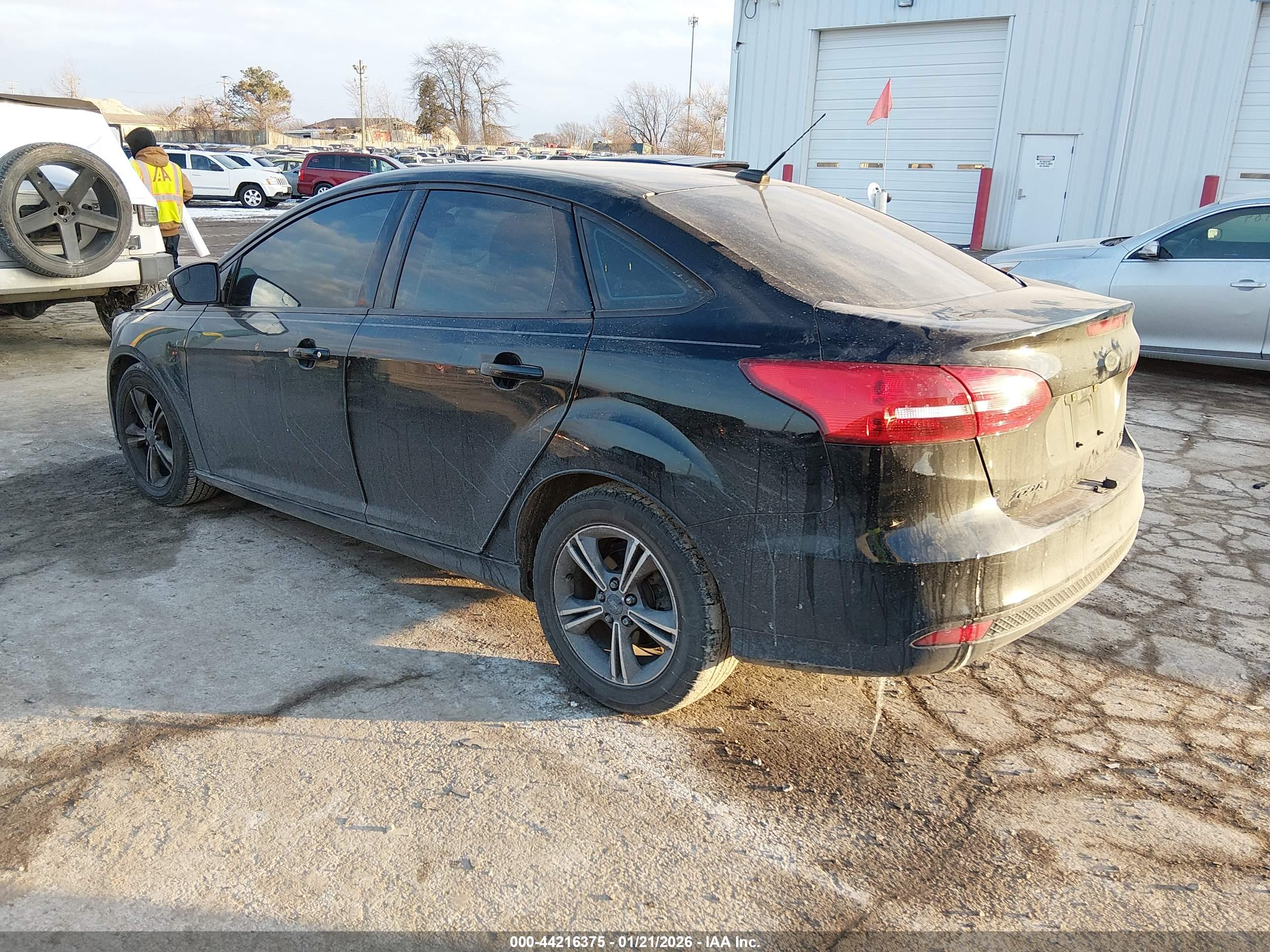 FORD FOCUS image 3