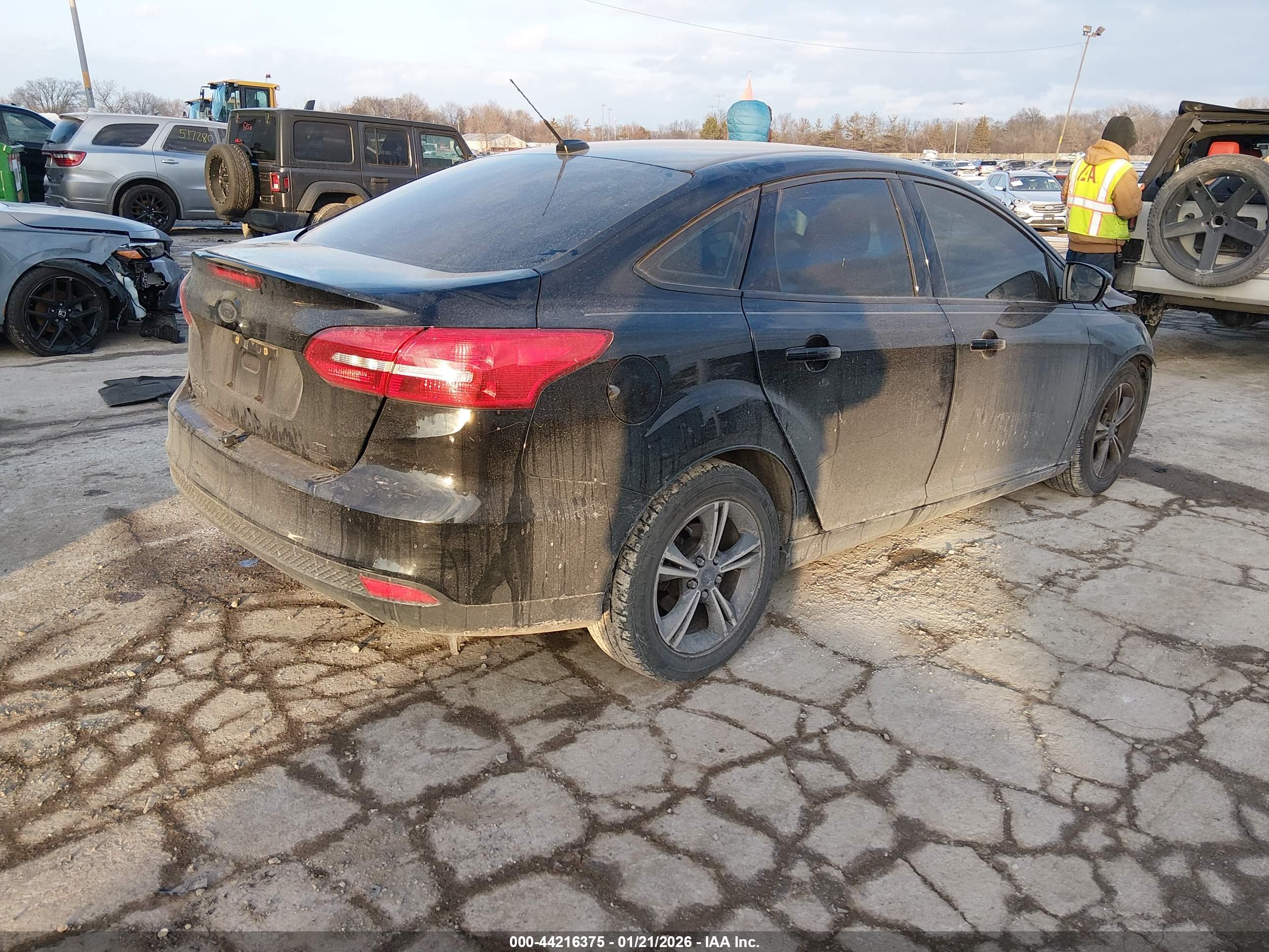 FORD FOCUS image 4