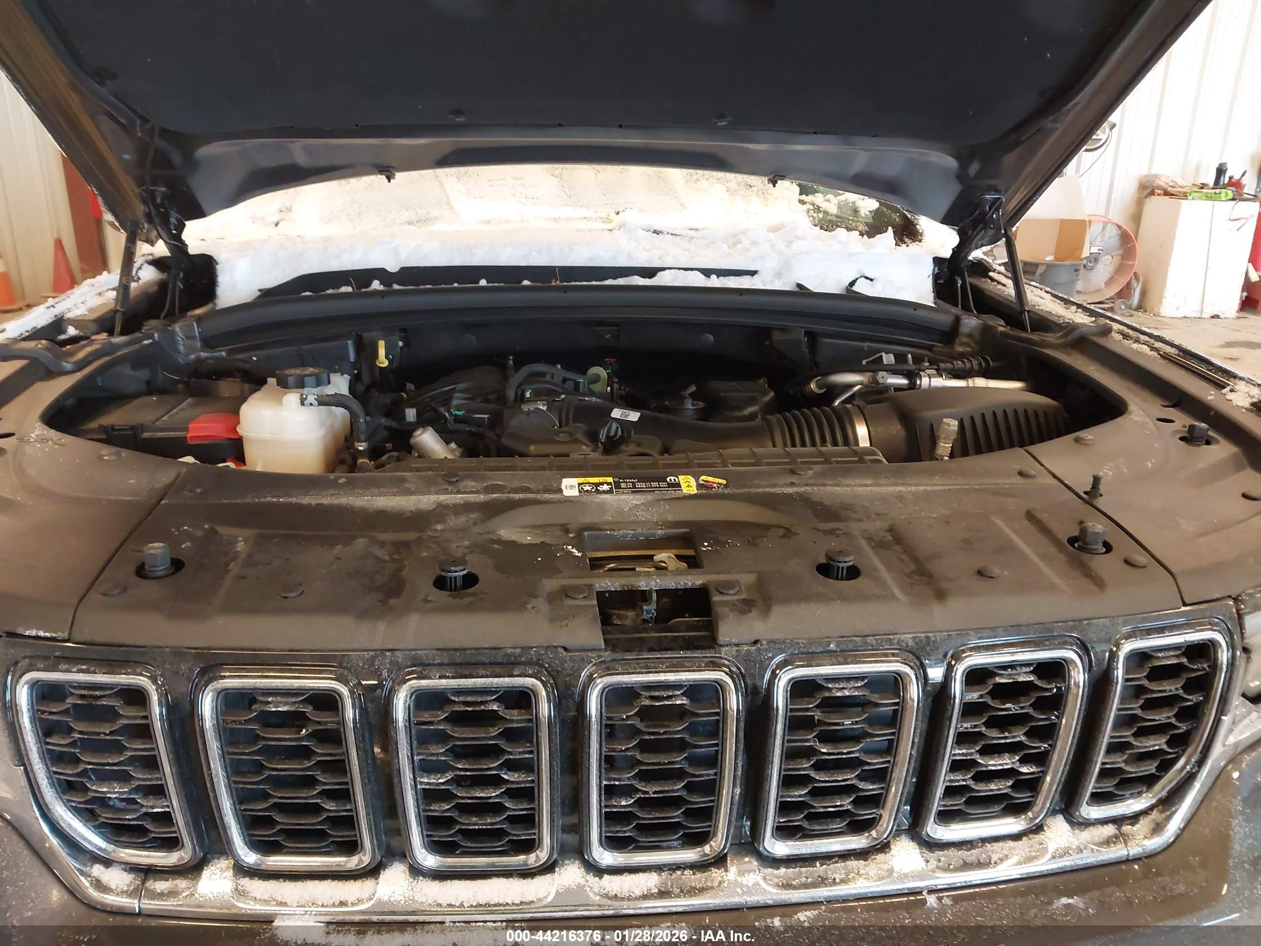 JEEP GRAND image 10