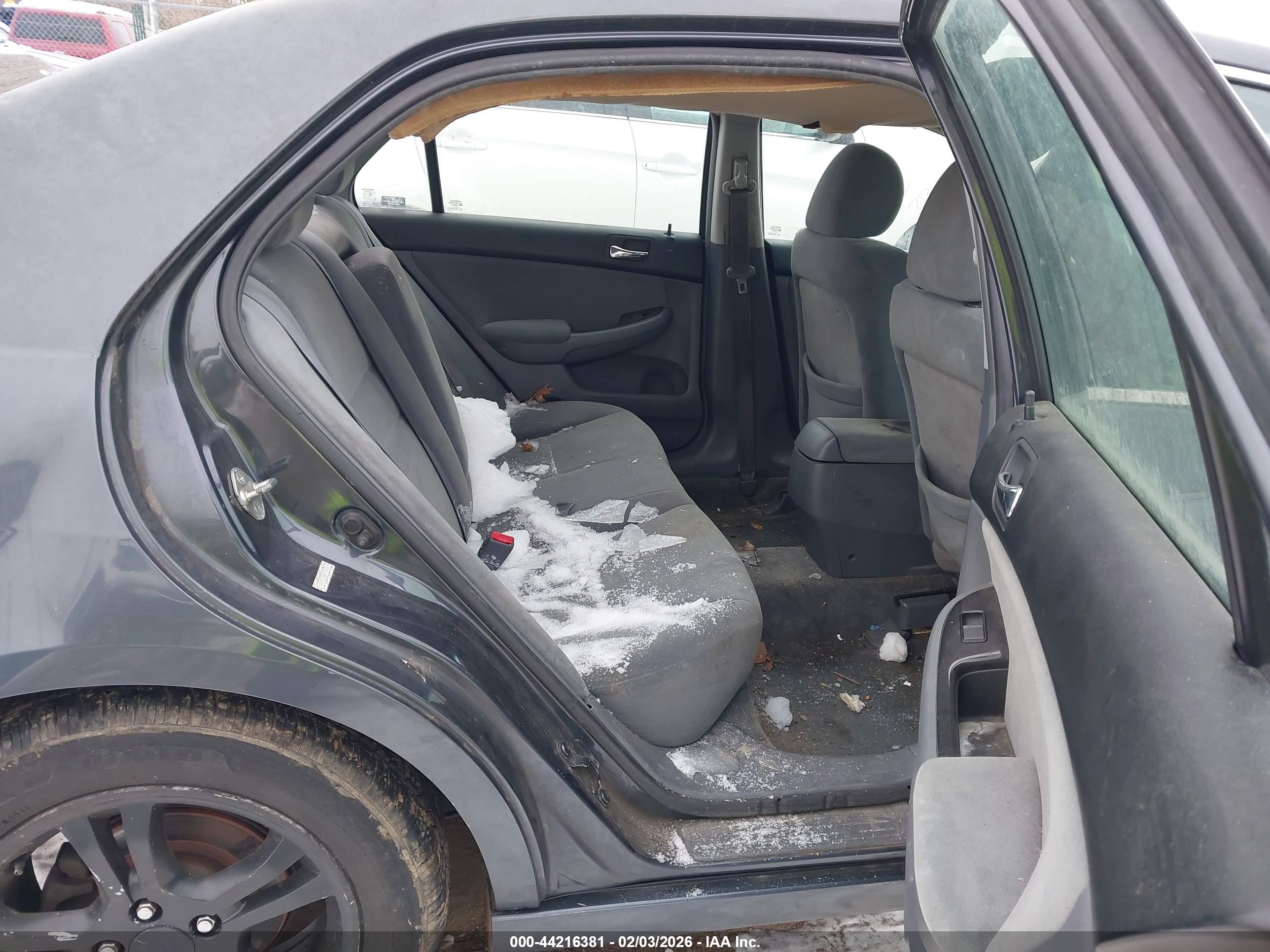 HONDA ACCORD image 8
