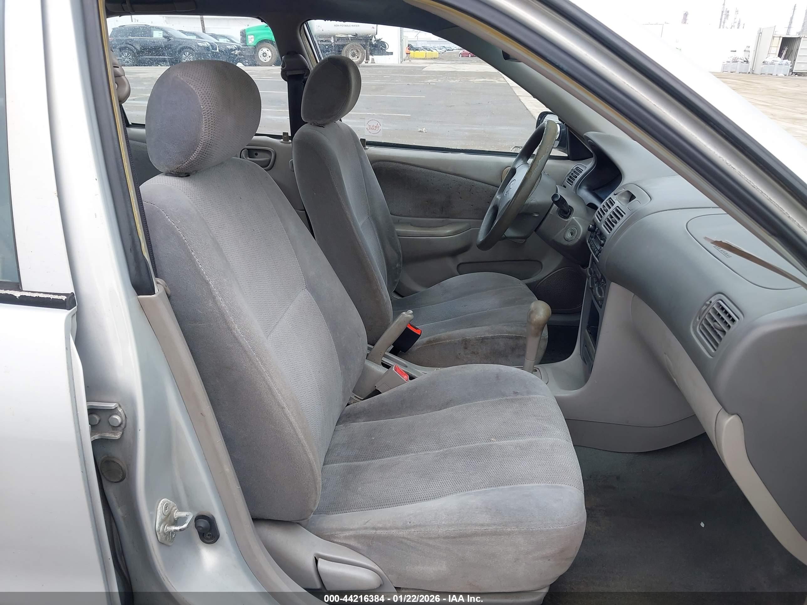 TOYOTA COROLLA image 5