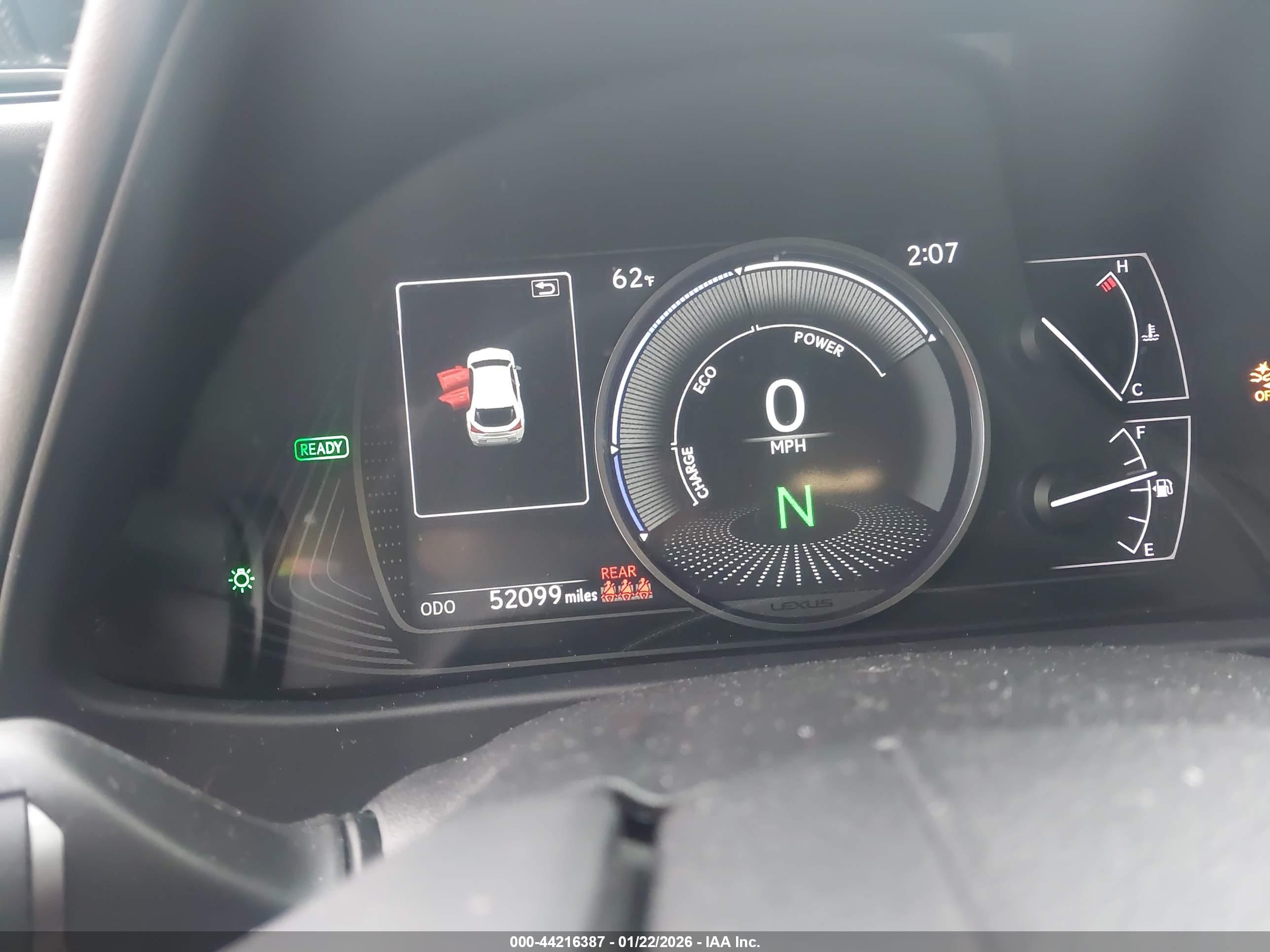 LEXUS UX image 7