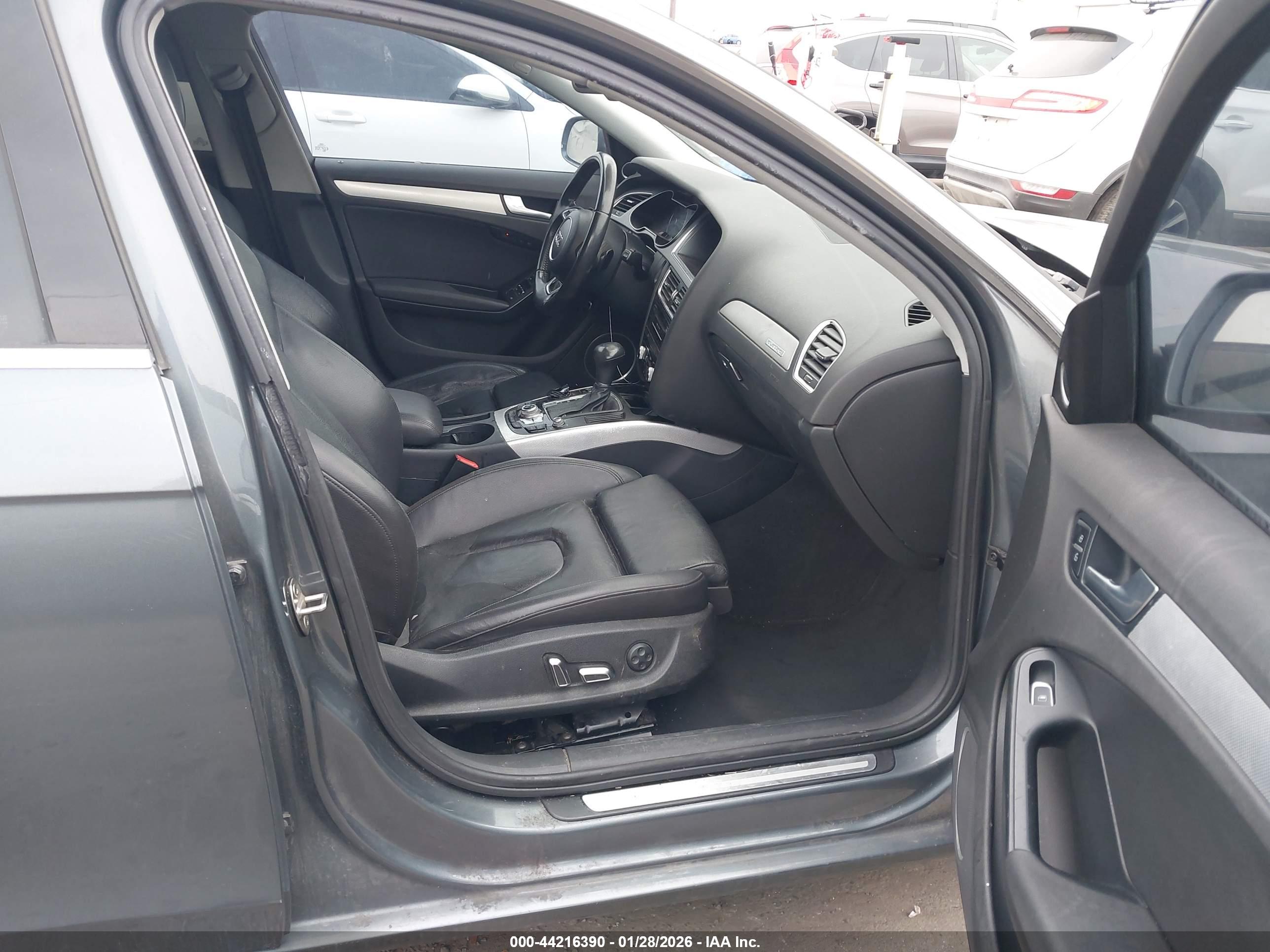 AUDI A4 image 5