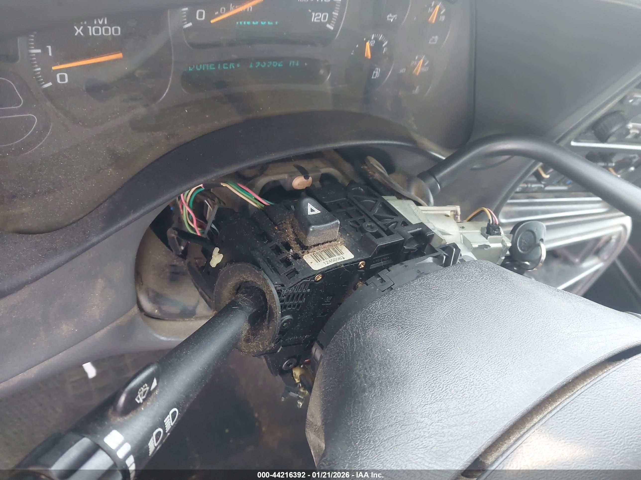 GMC SIERRA image 6