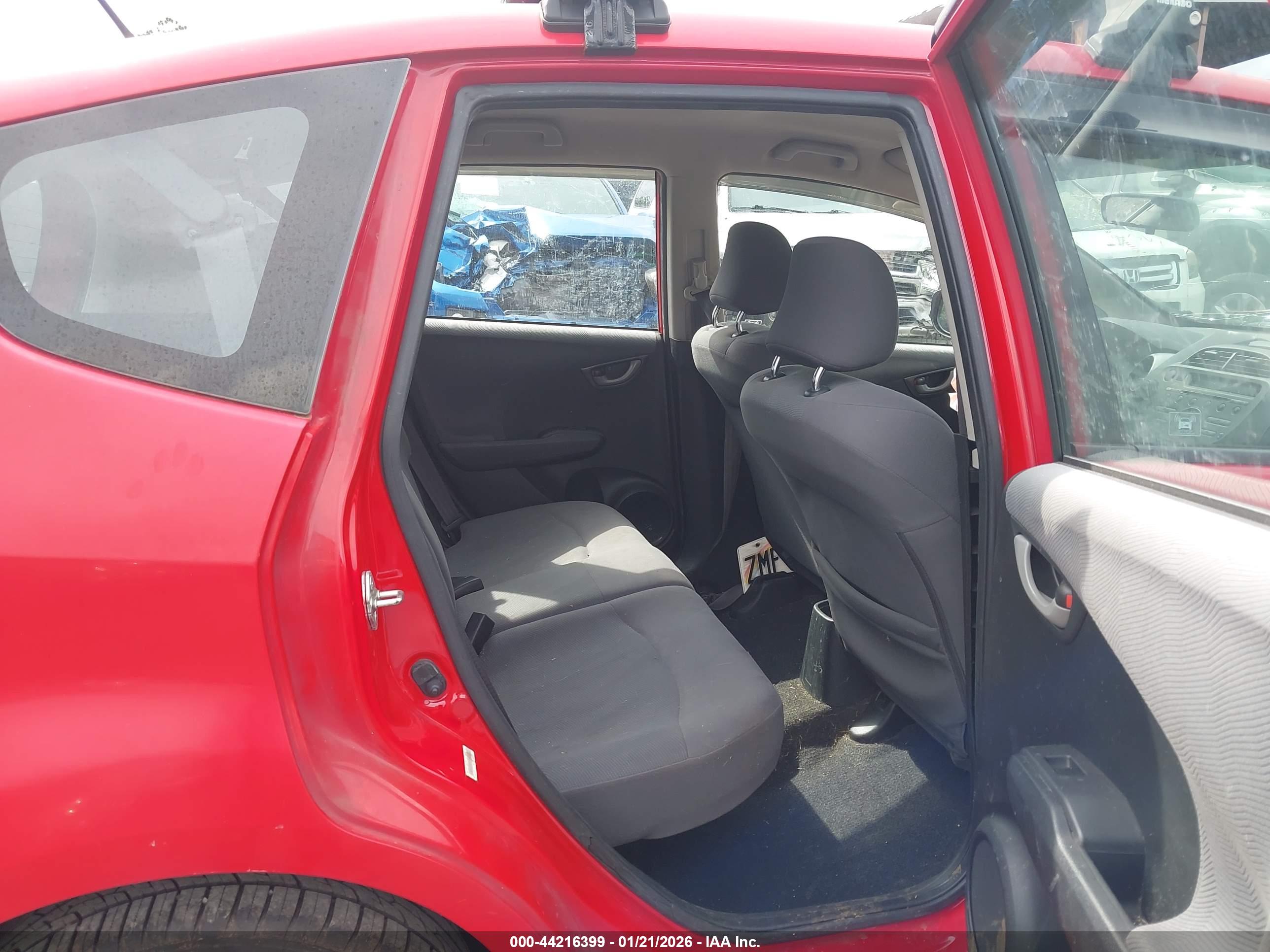 HONDA FIT image 8