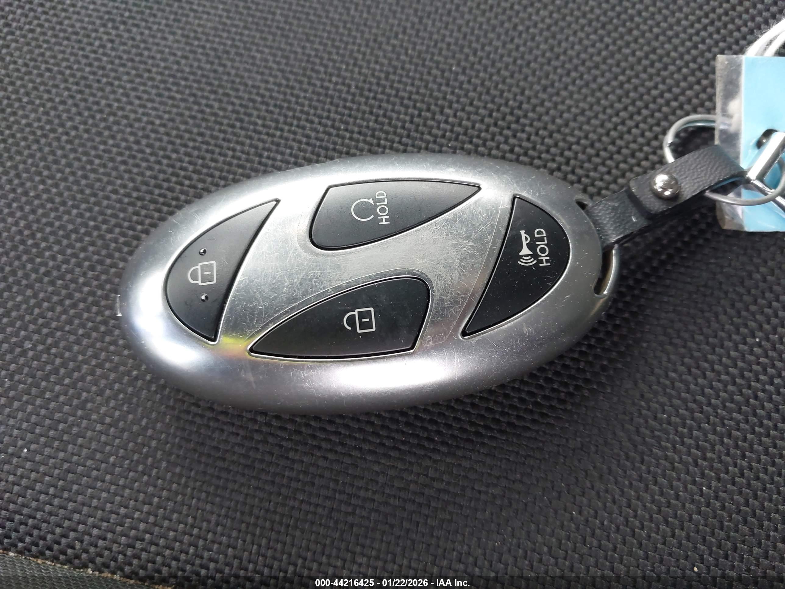 HYUNDAI SANTA image 11