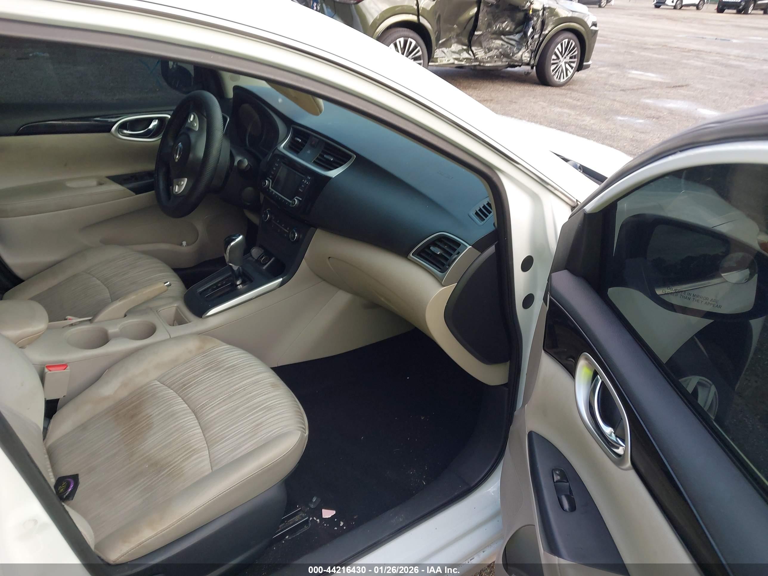 NISSAN SENTRA image 5