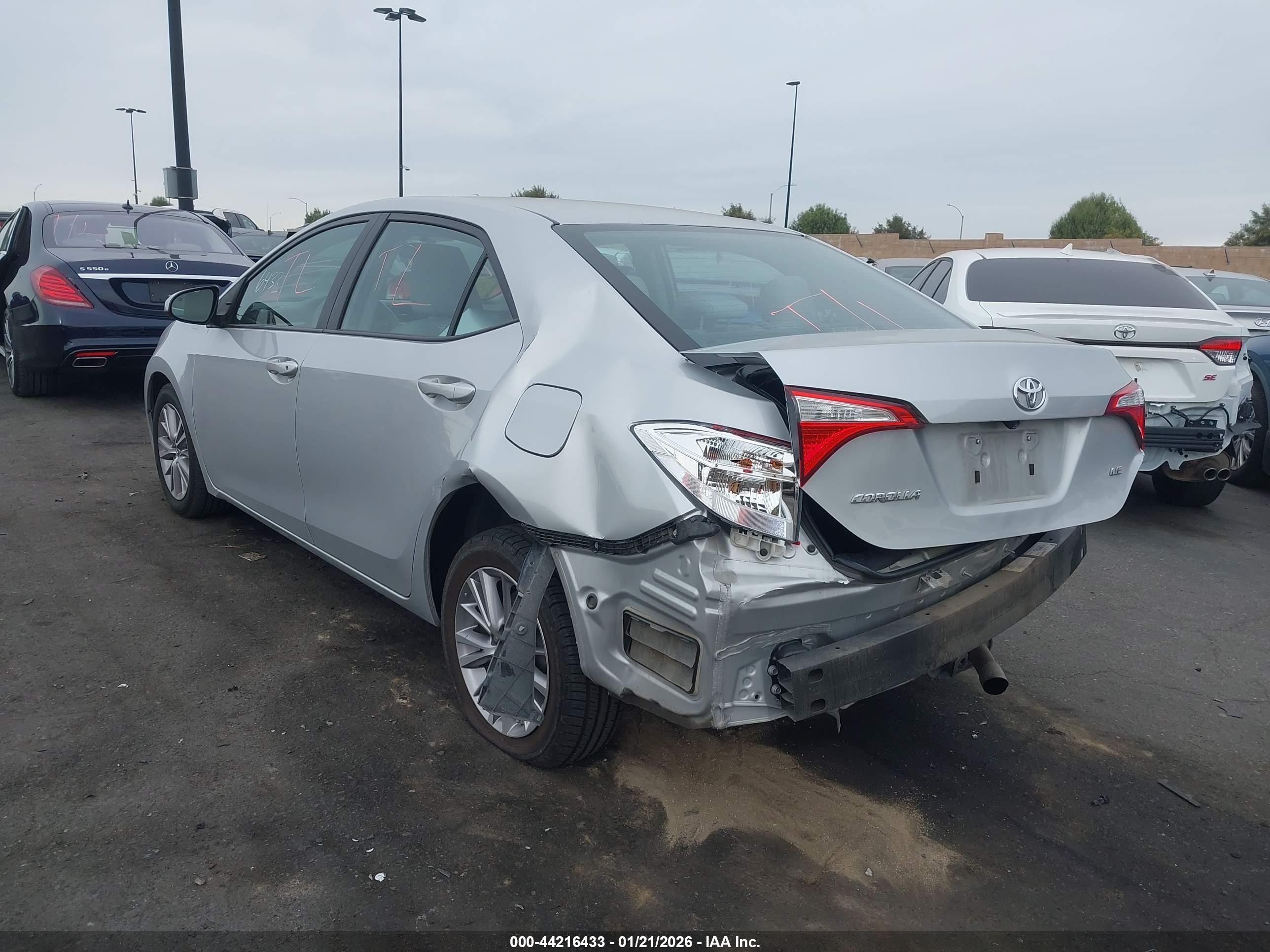 TOYOTA COROLLA image 3