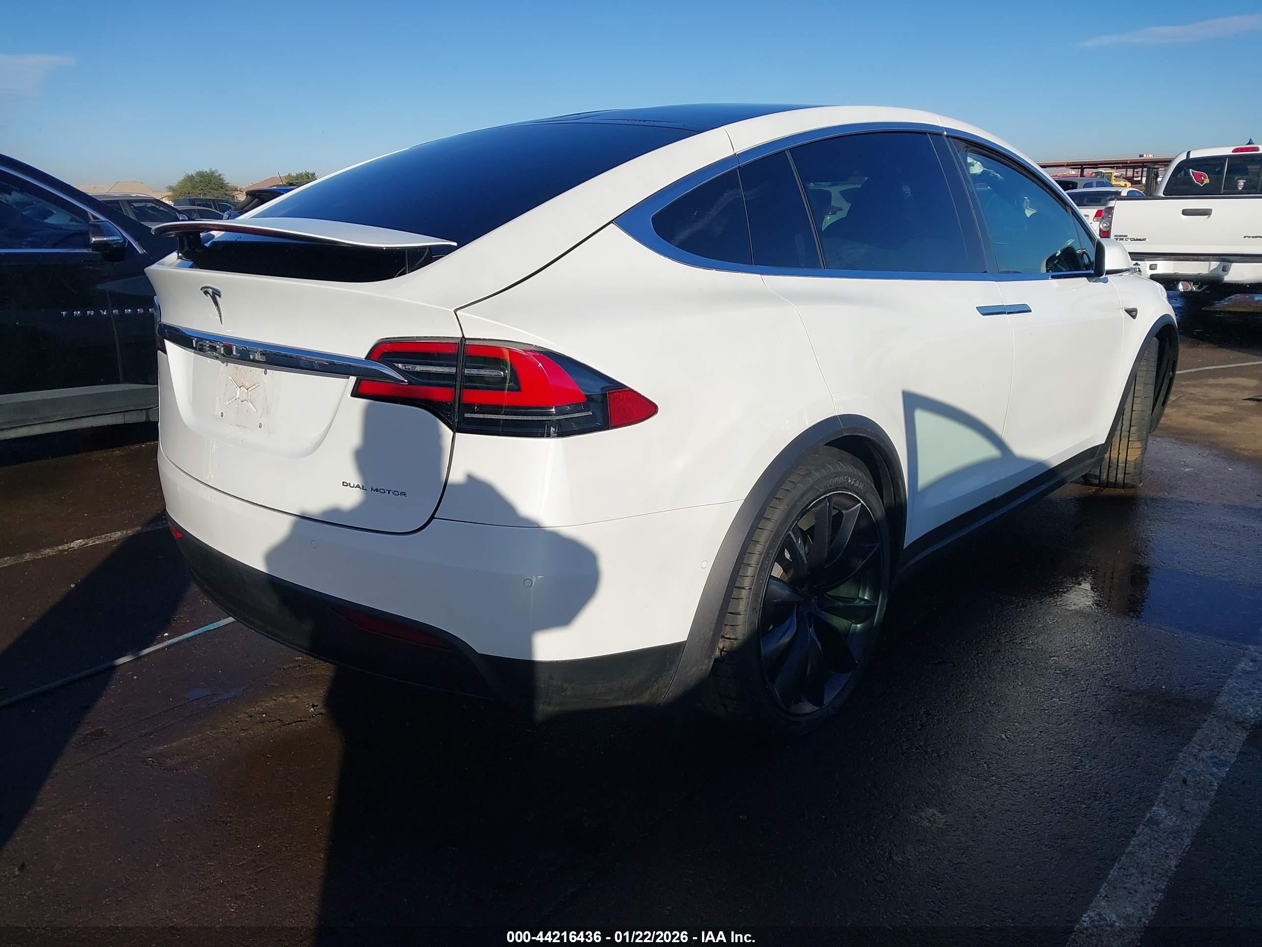 TESLA MODEL image 4