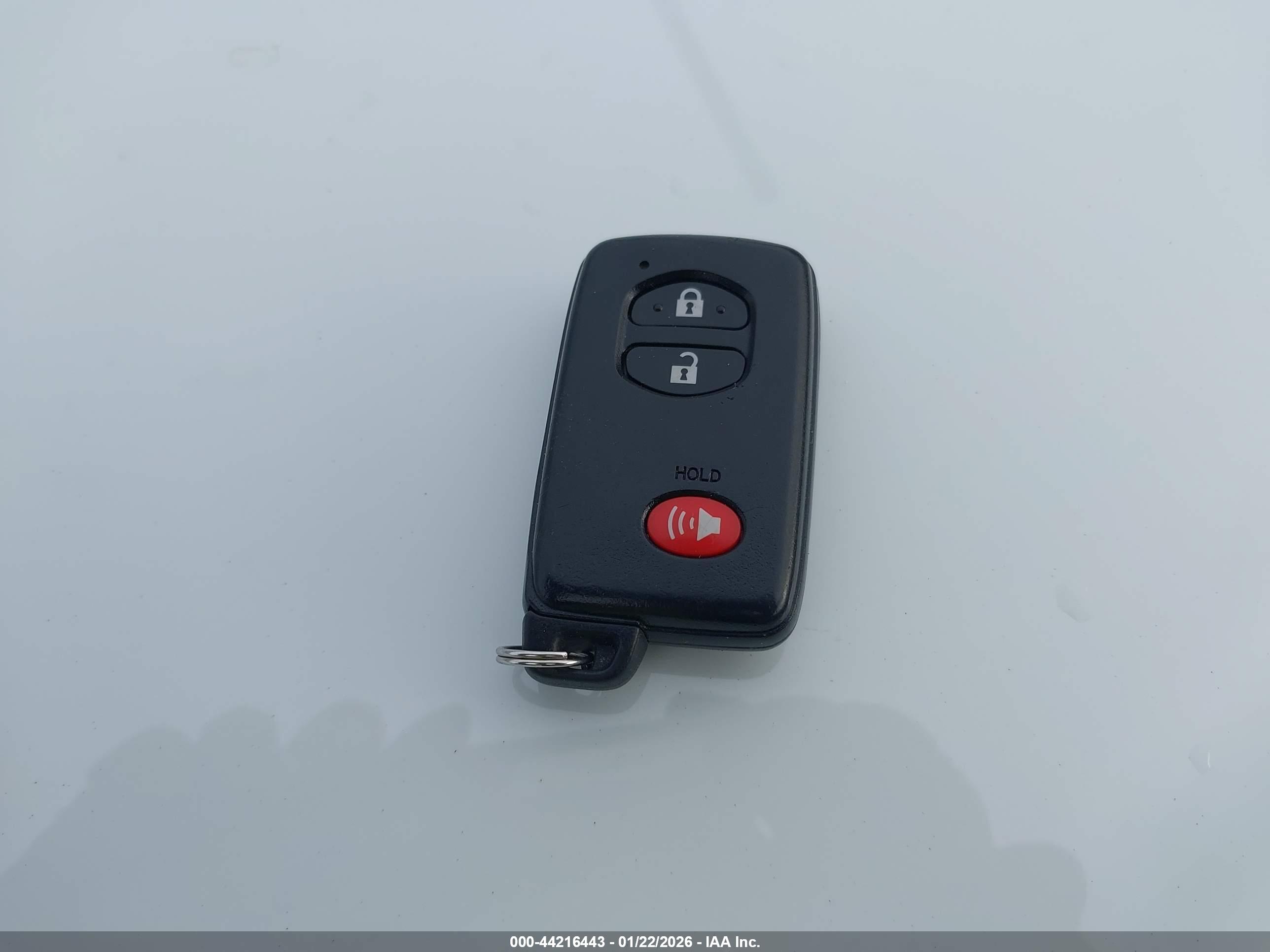 TOYOTA PRIUS image 11