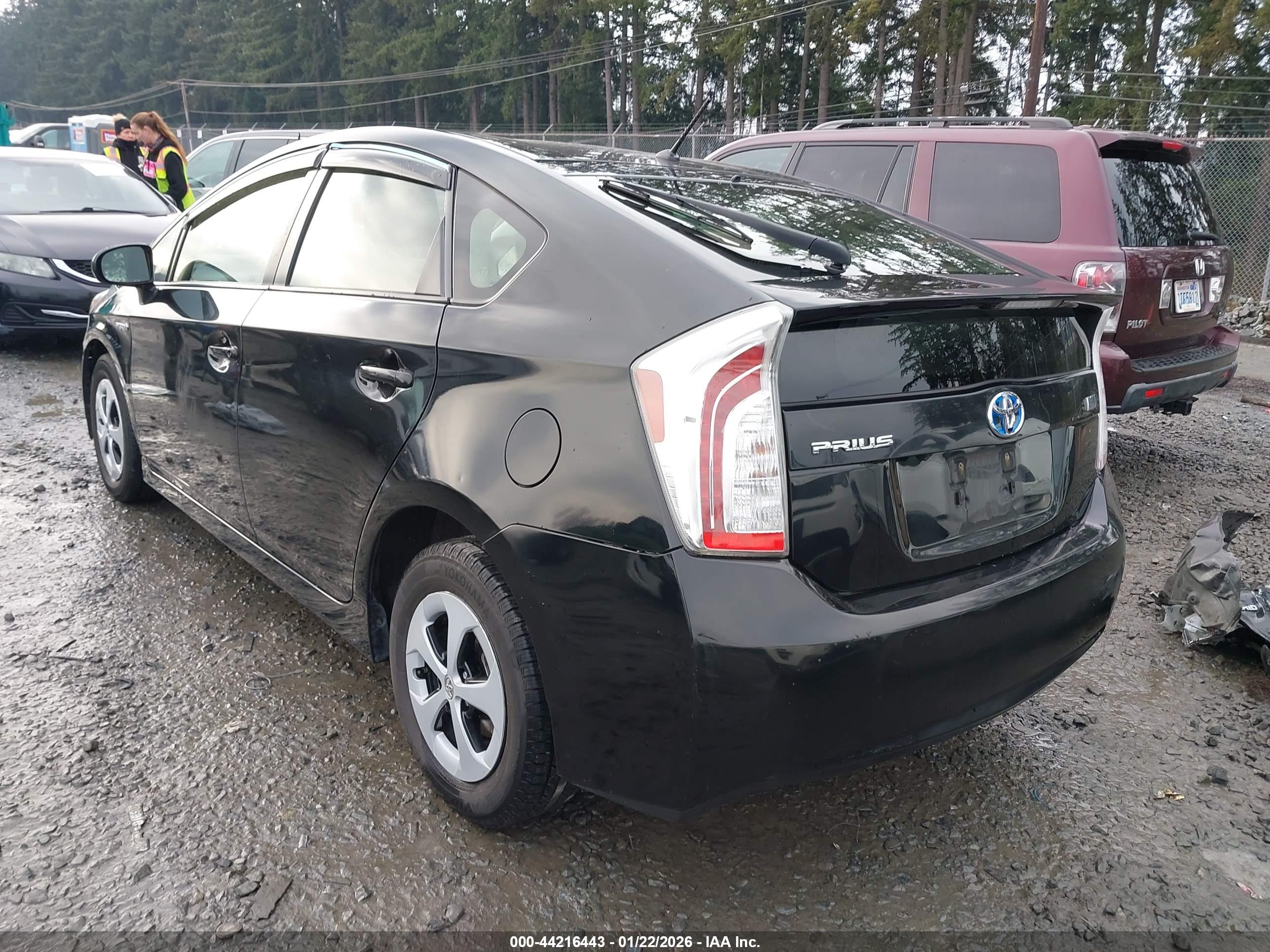 TOYOTA PRIUS image 3