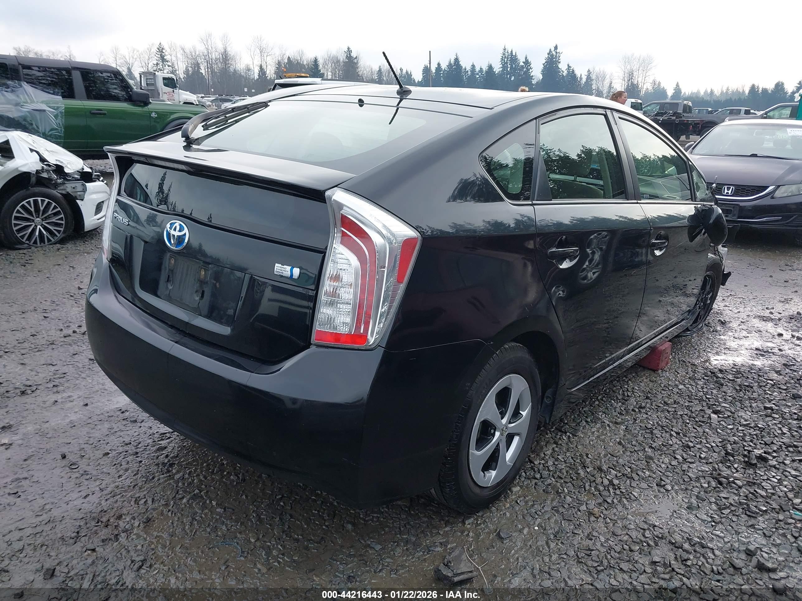 TOYOTA PRIUS image 4